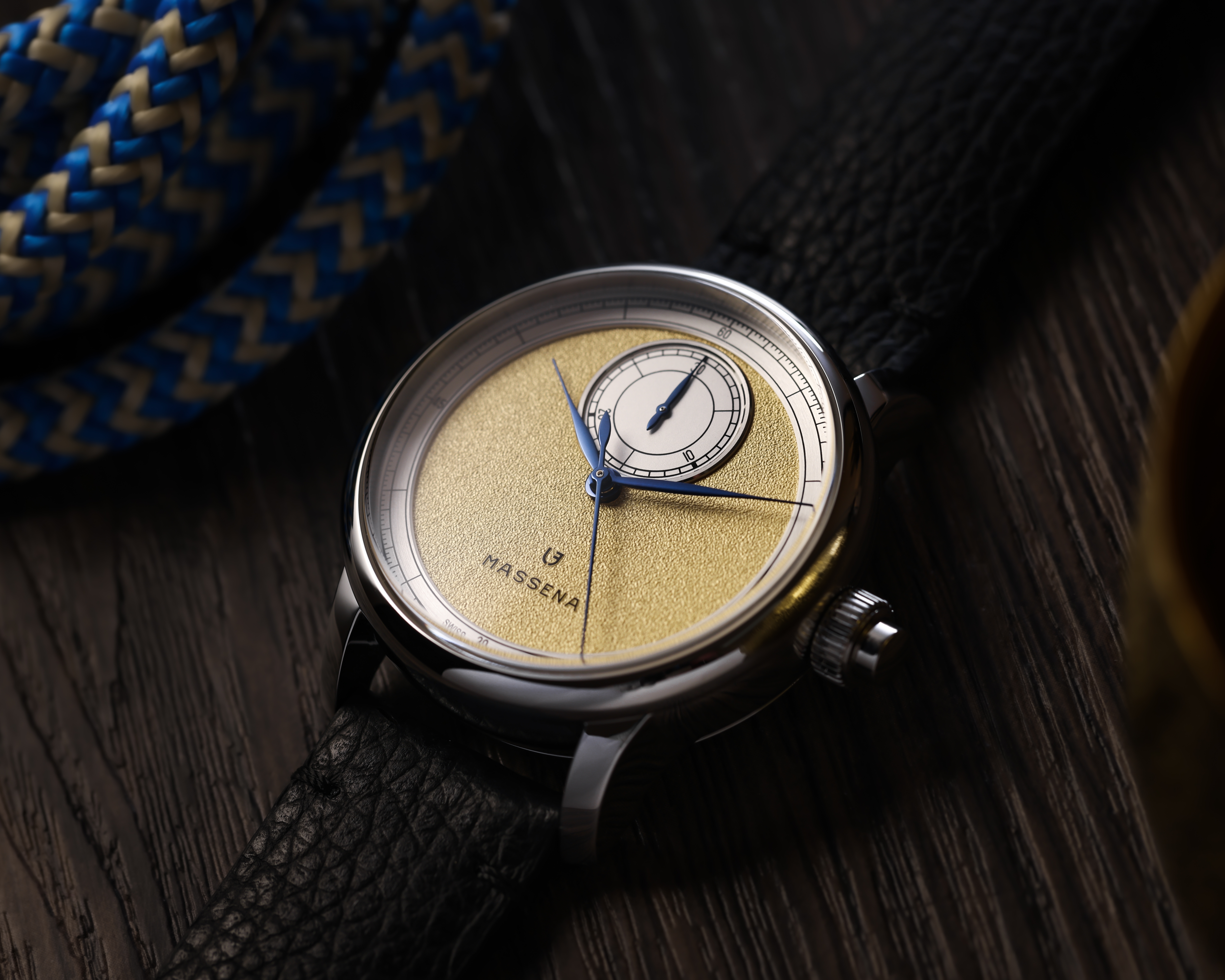 Le Chronographe Monopoussoir Louis Erard x Massena LAB, GOLD