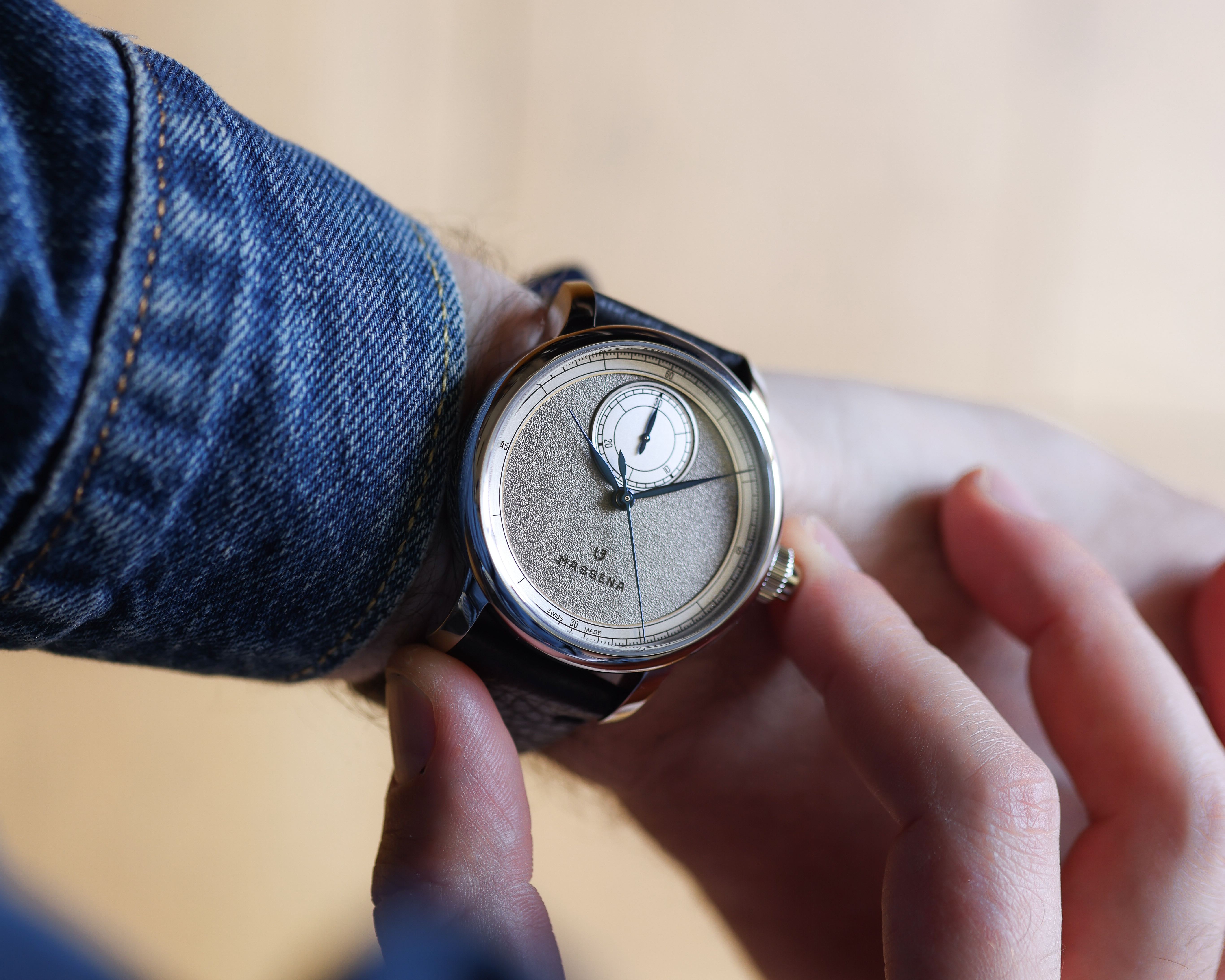 Le Chronographe Monopoussoir Louis Erard x Massena LAB, SILVER