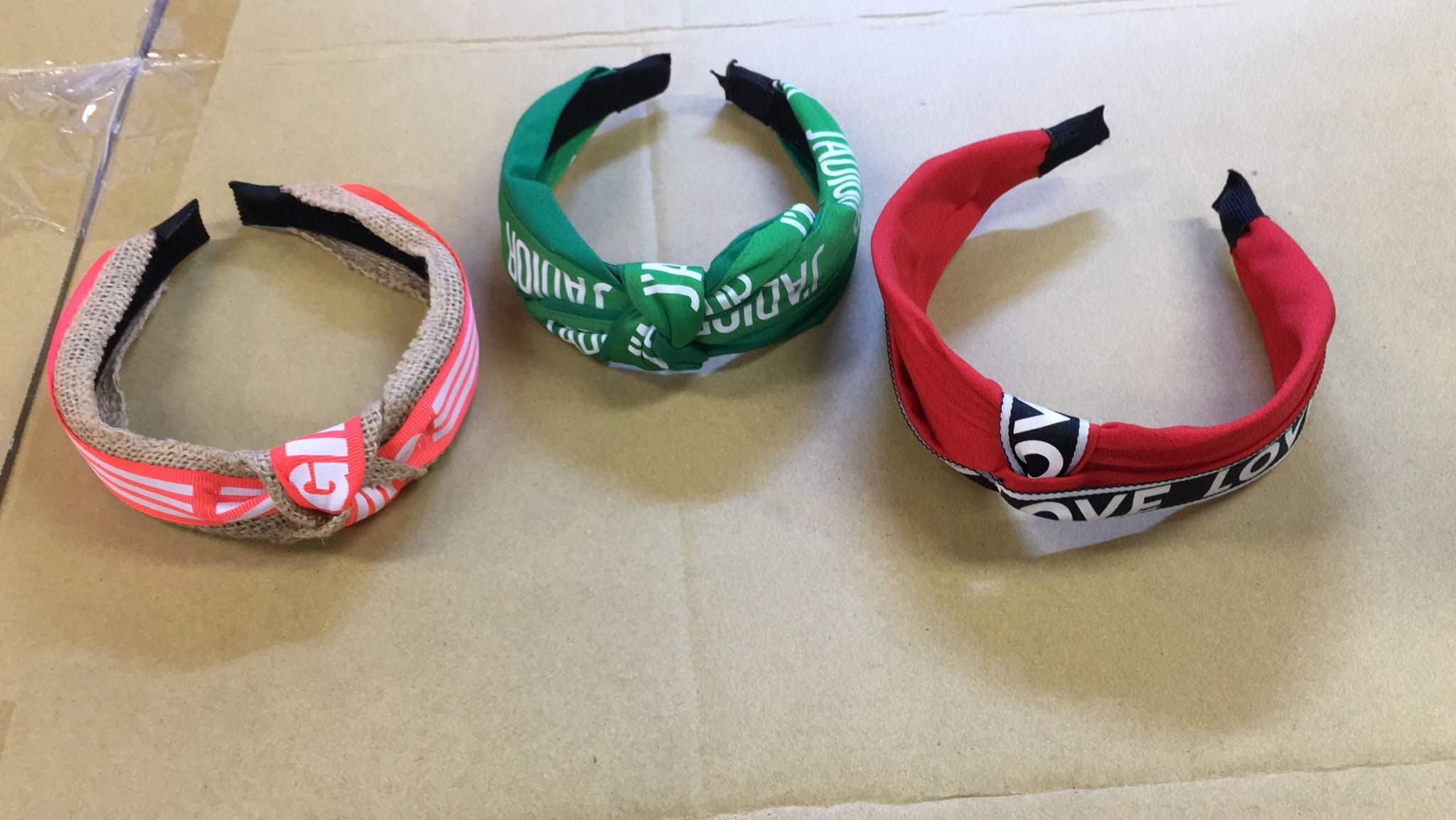 現貨 KR 頭箍，清貨價貨品，不設退換(AT5 560)