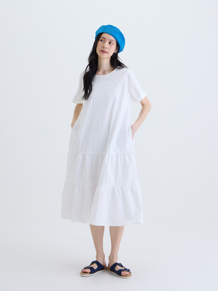 薄霧晨風圓領短袖洋裝-日晨