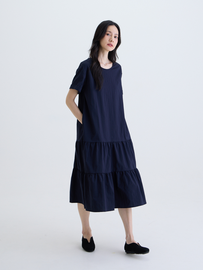 薄霧晨風圓領短袖洋裝-藏青