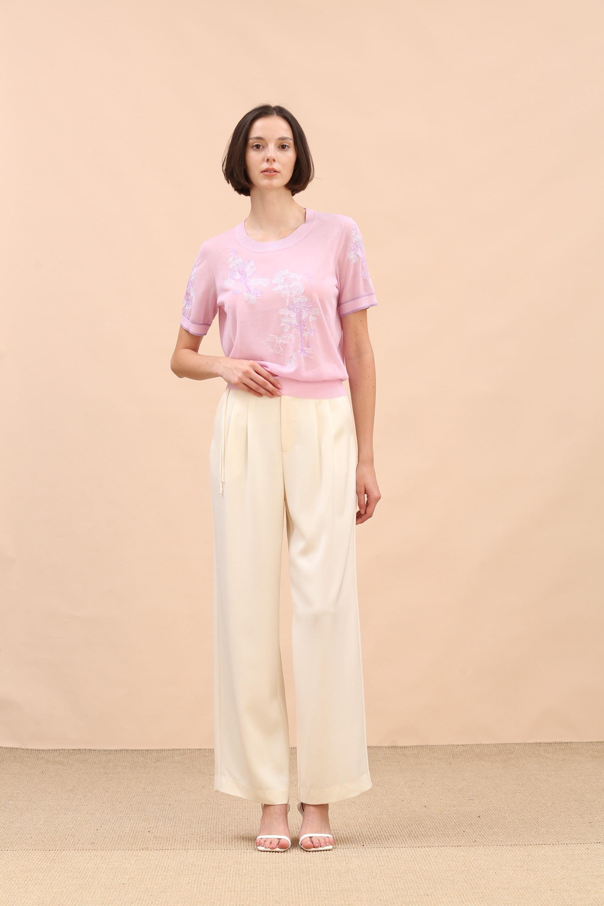 BE10229A1 刺繡上衣