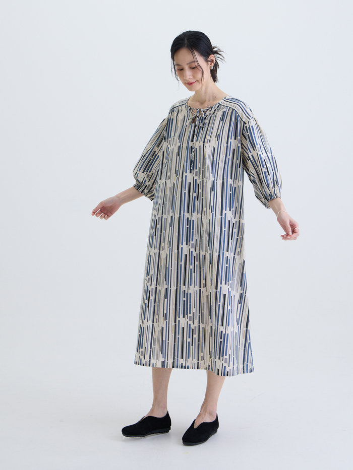 畫室光影拉克蘭七分袖洋裝-晨霧調色盤