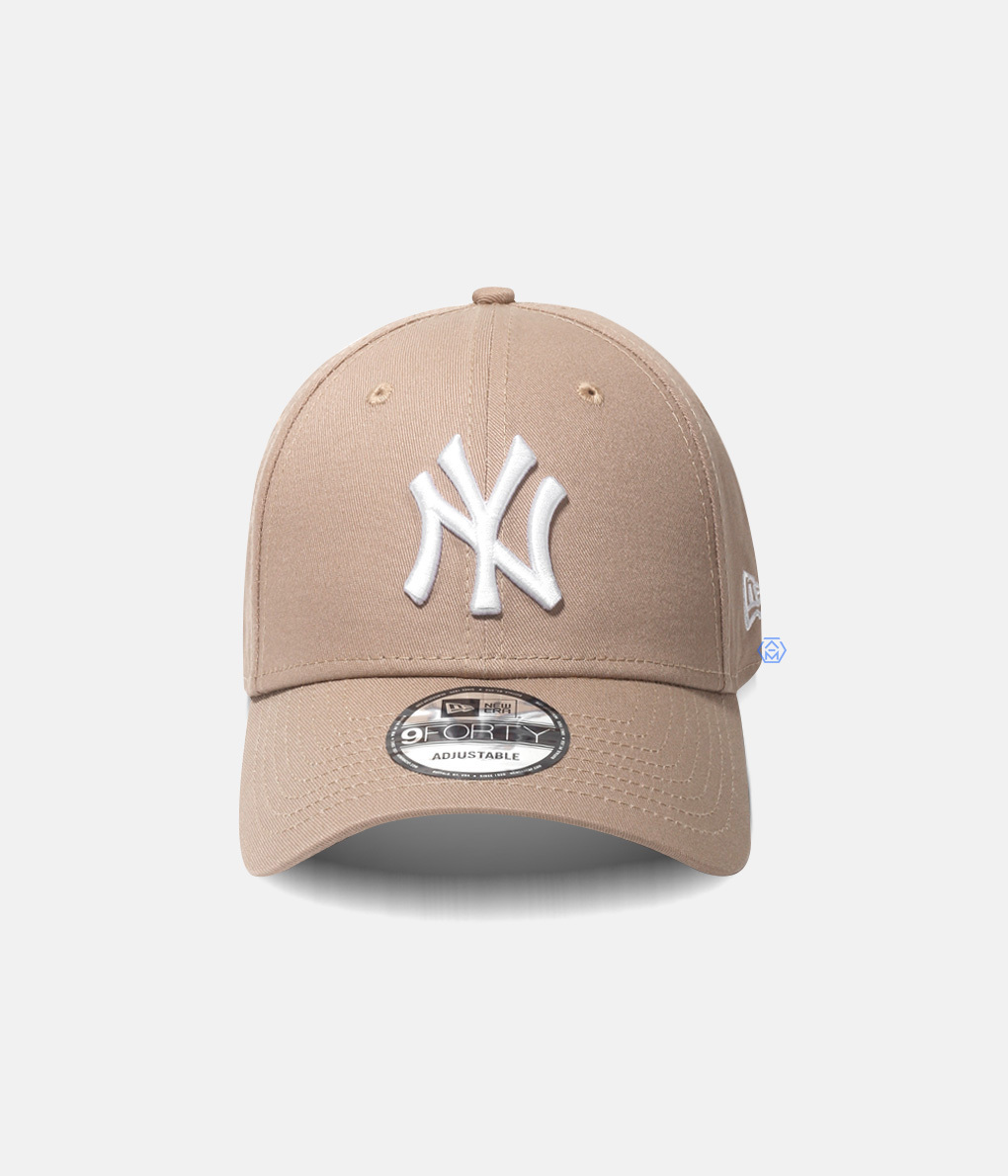New Era 9Forty Cap NY 摩卡慕斯底 白Logo棒球帽
