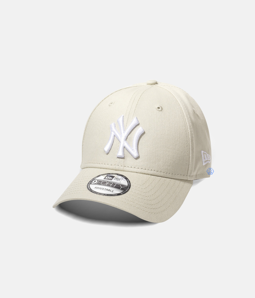 New Era 9Forty Cap NY 燕麥白底 白Logo棒球帽