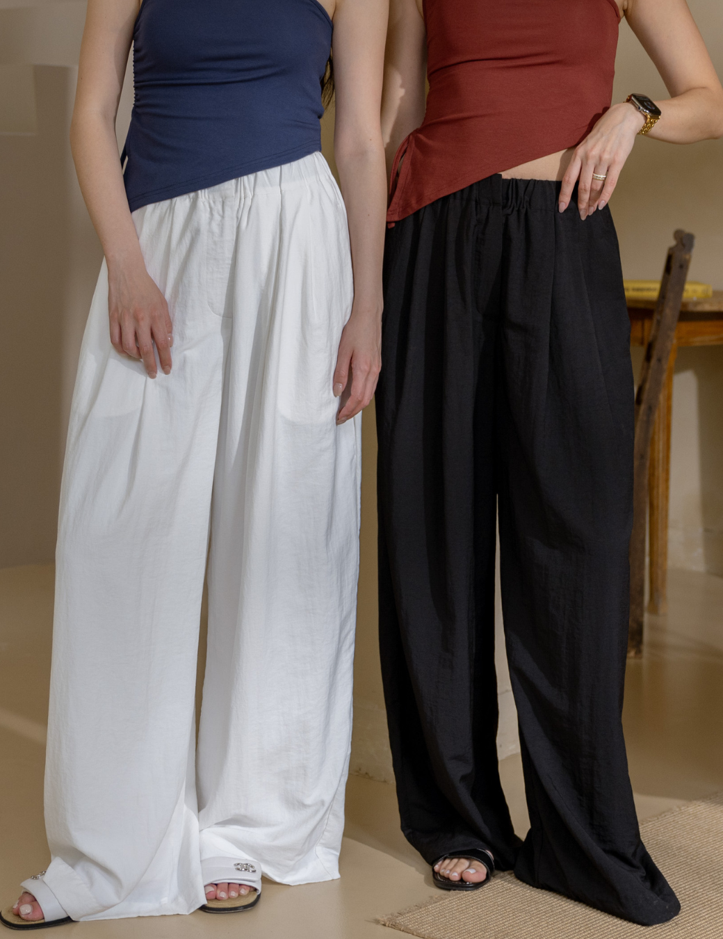 前打褶涼感寬版長褲（黑色/4尺寸）