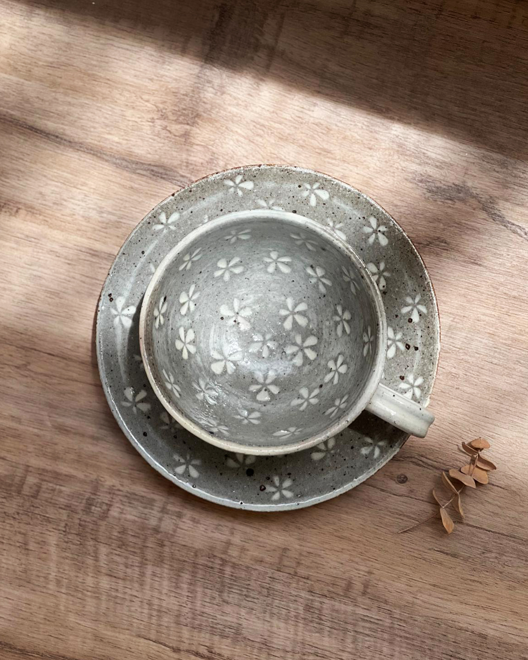 六魯 手工陶器 花占杯碟套裝｜Blut's