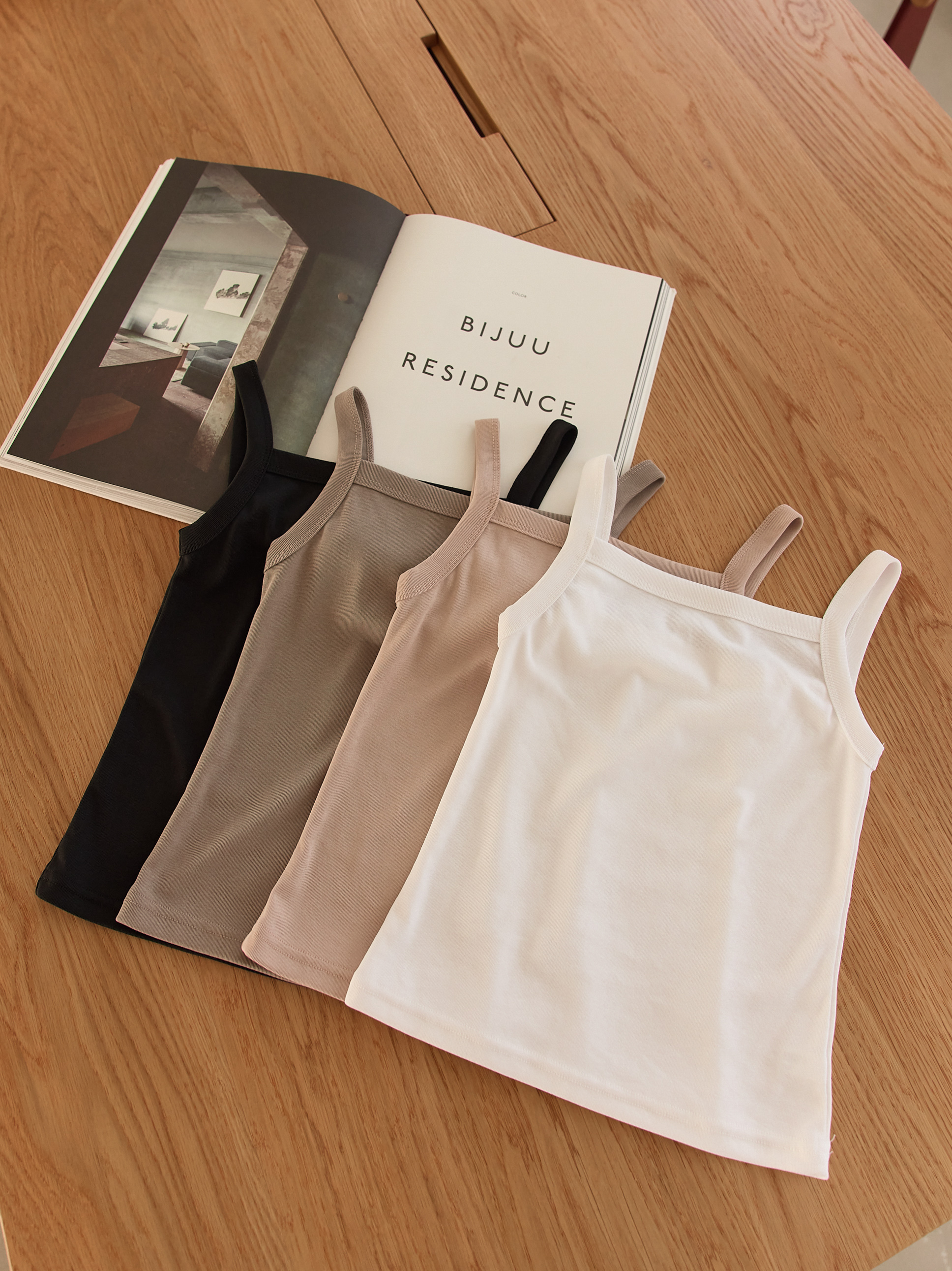 極簡包覆百搭細肩背心