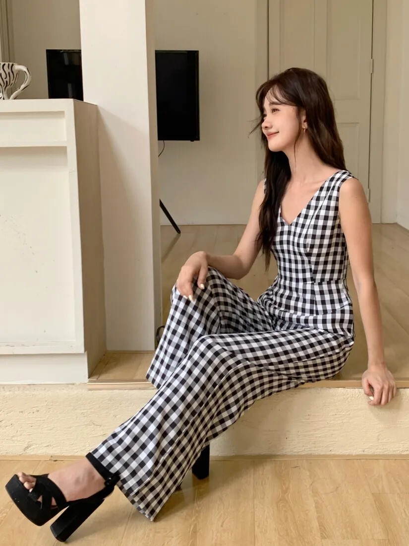 黑白格紋V領收腰修身連身褲長褲S-M (Elegant & Love)