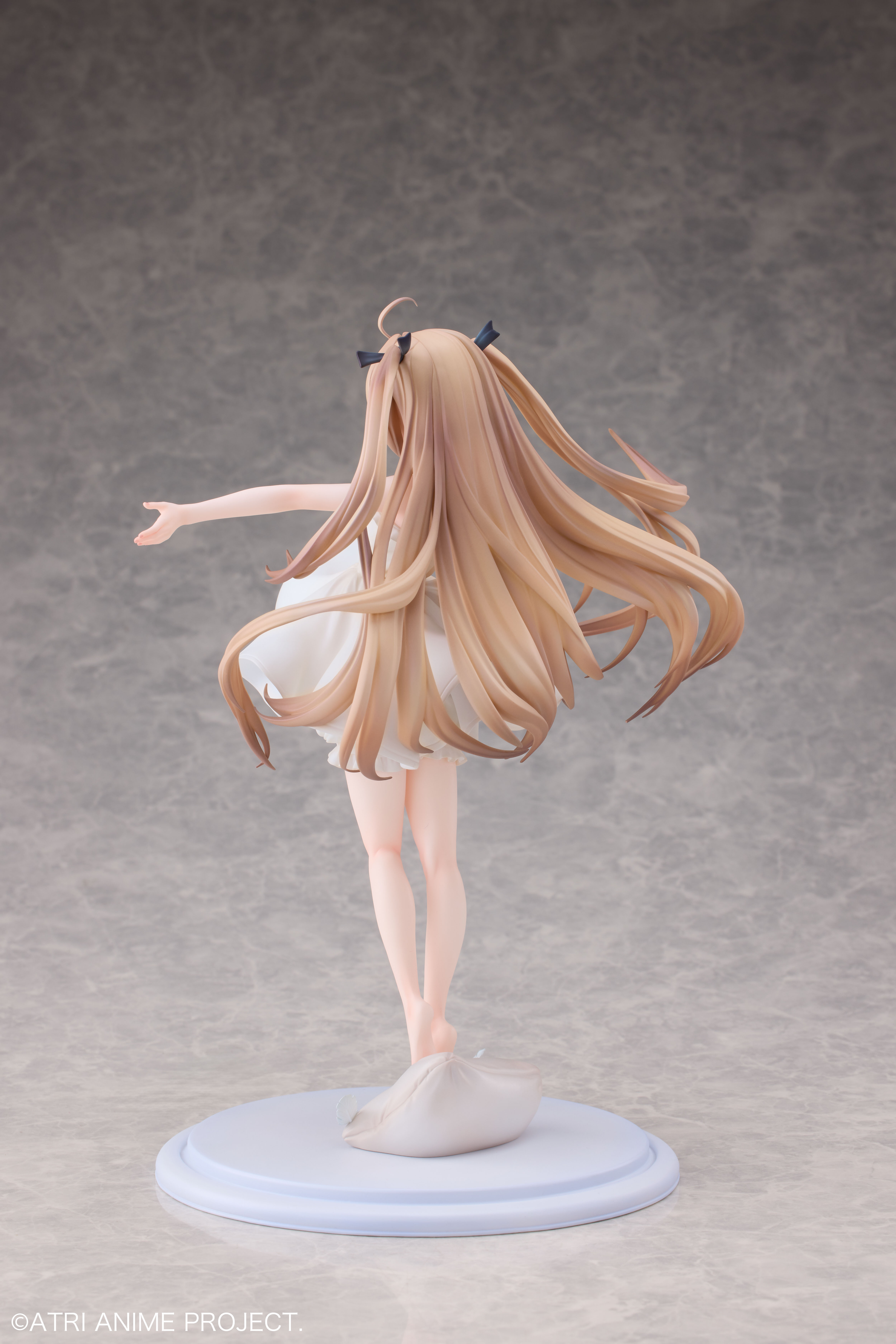 HOBBY SAKURA 《ATRI -My Dear Moments-》亞托莉-睡衣Ver.  "ATRI -MY DEAR MOMENTS-" ATRI PAJAMA VER. 1/7 SCALE FIGURE 