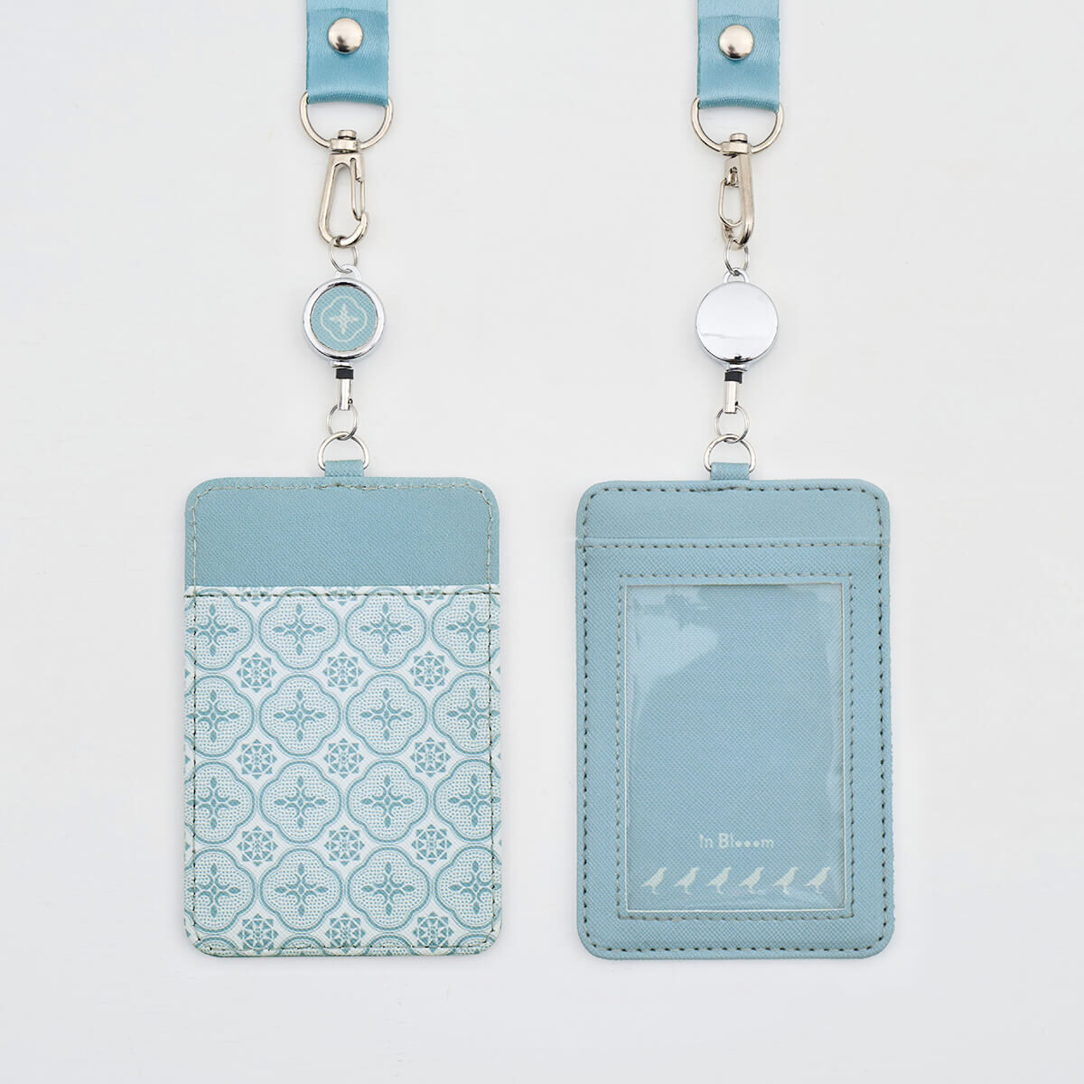 Badge Holder/Begonia Glass Pattern/Tranquil Grey