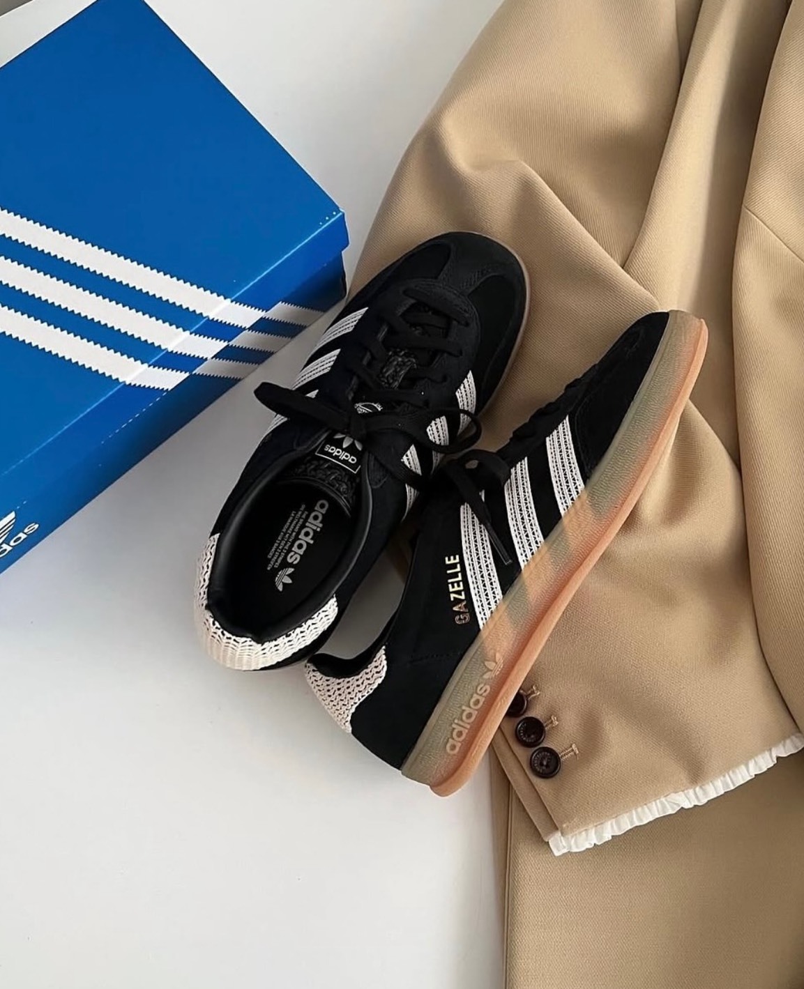 ADIDAS ORIGINALS GAZELLE INDOOR 奶油編織焦糖底 米白黑 JI2755