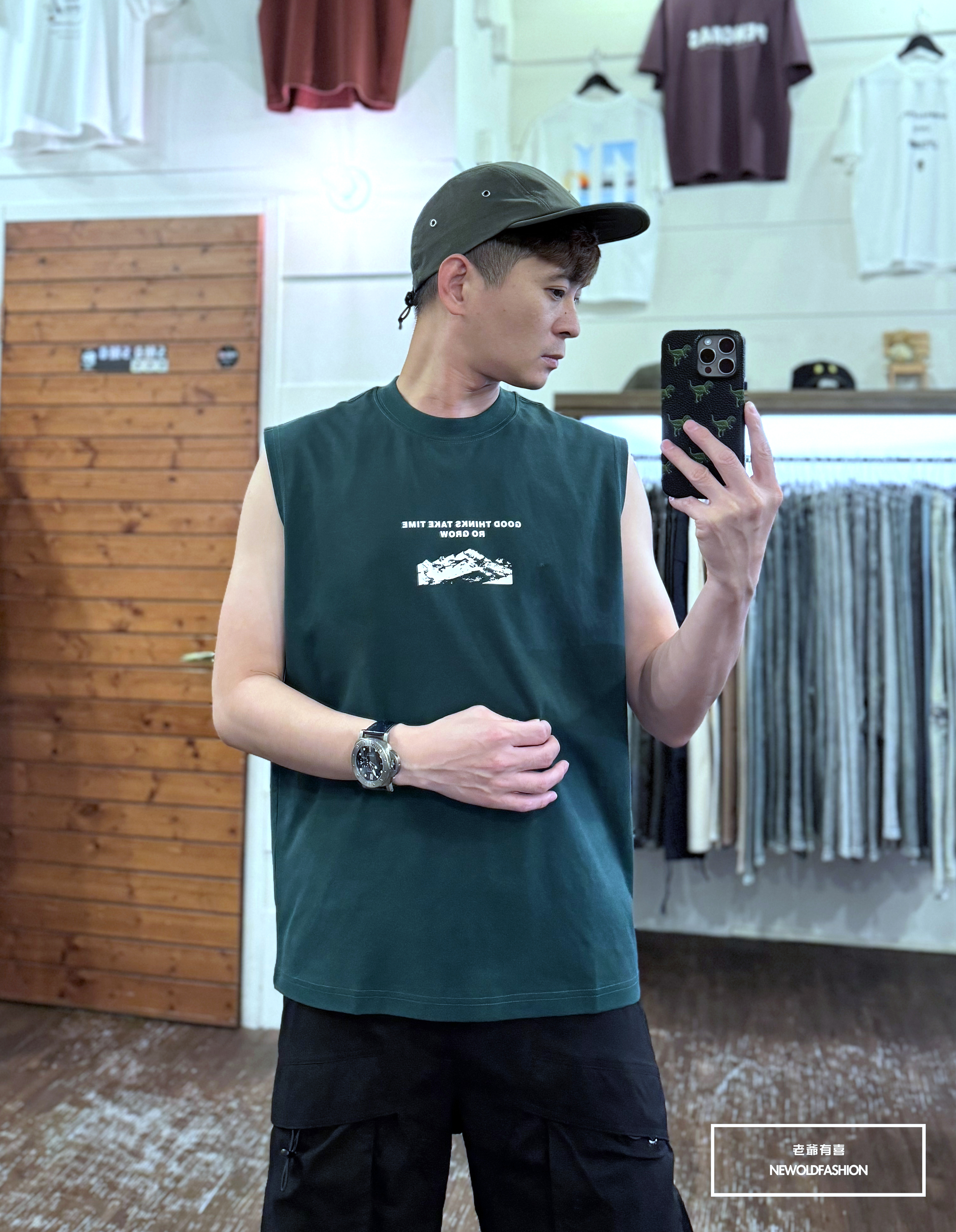 『新品上市』重磅山脈標語棉質背心(NOF2405S8008)-綠