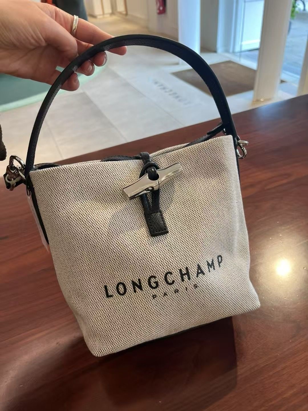 Outlet Longchamp Roseau Ecru Bucket Bag XS
