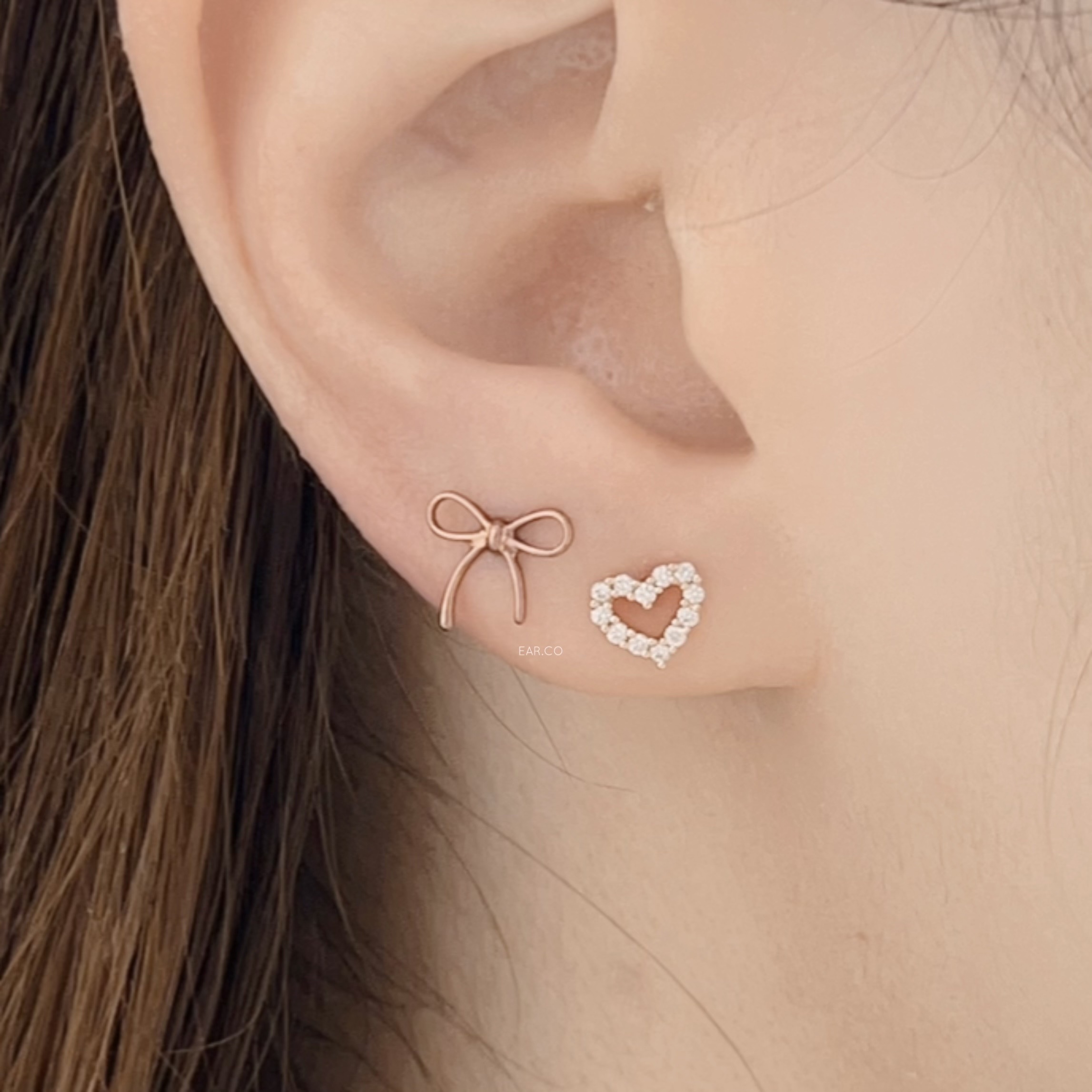 細版蝴蝶結平頭耳門/耳珠/耳骨釘 [G23 Titanium]