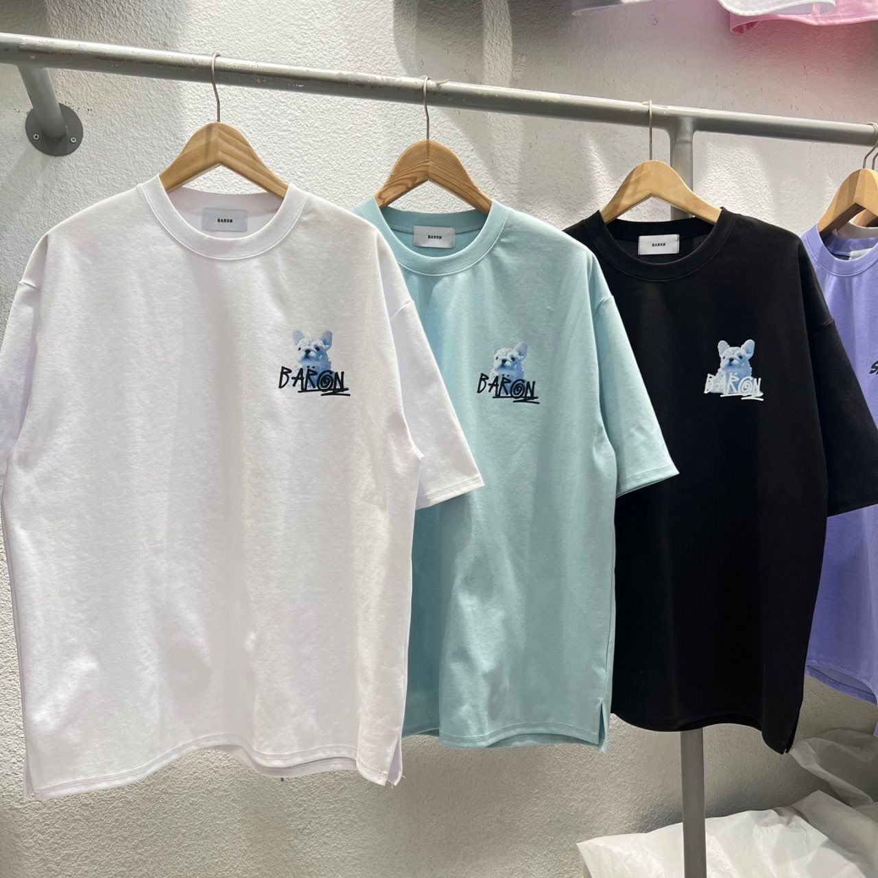 狗仔圖案英文字短袖Tee BARON-182T