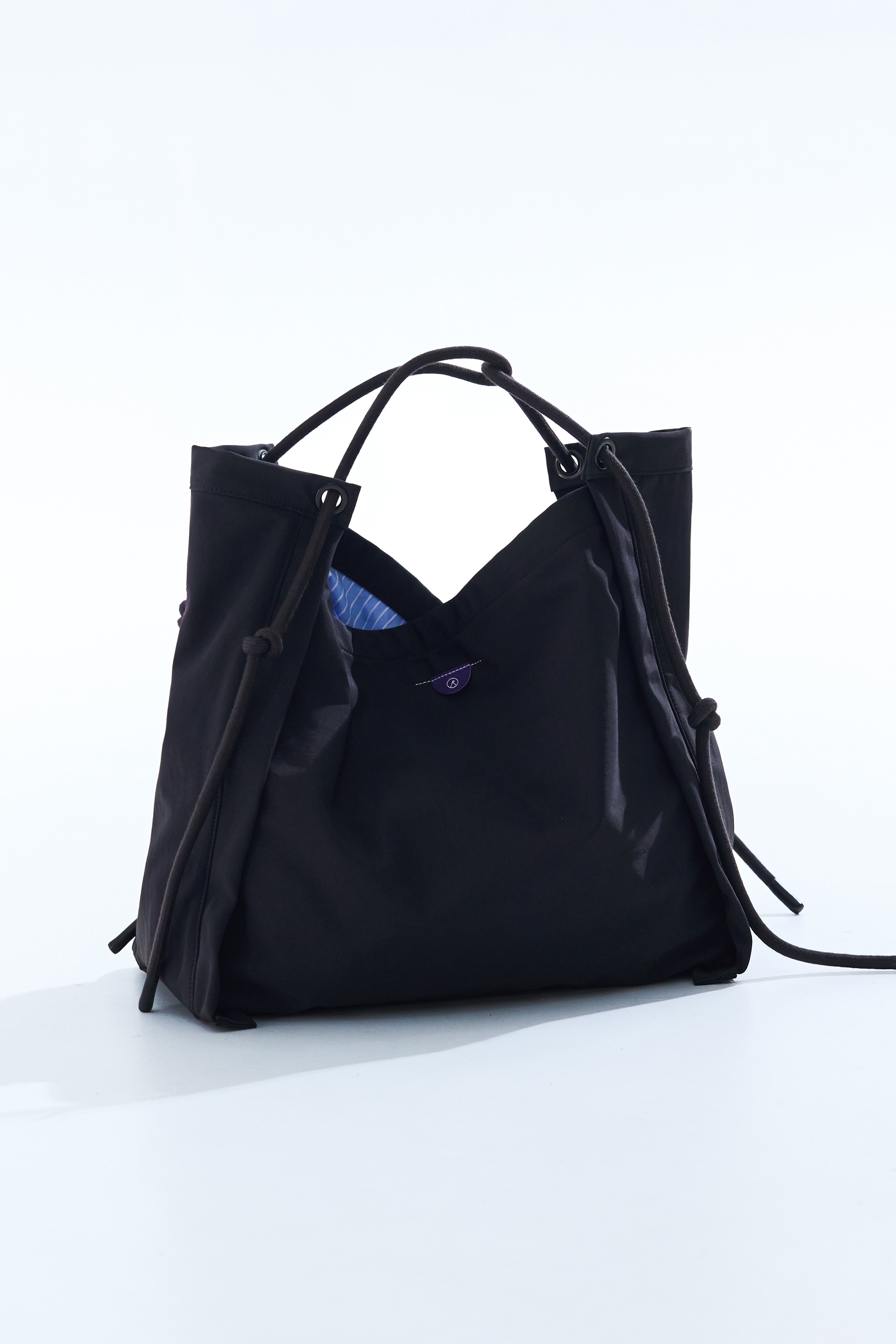 Shapeshifter Tote Bag｜Black