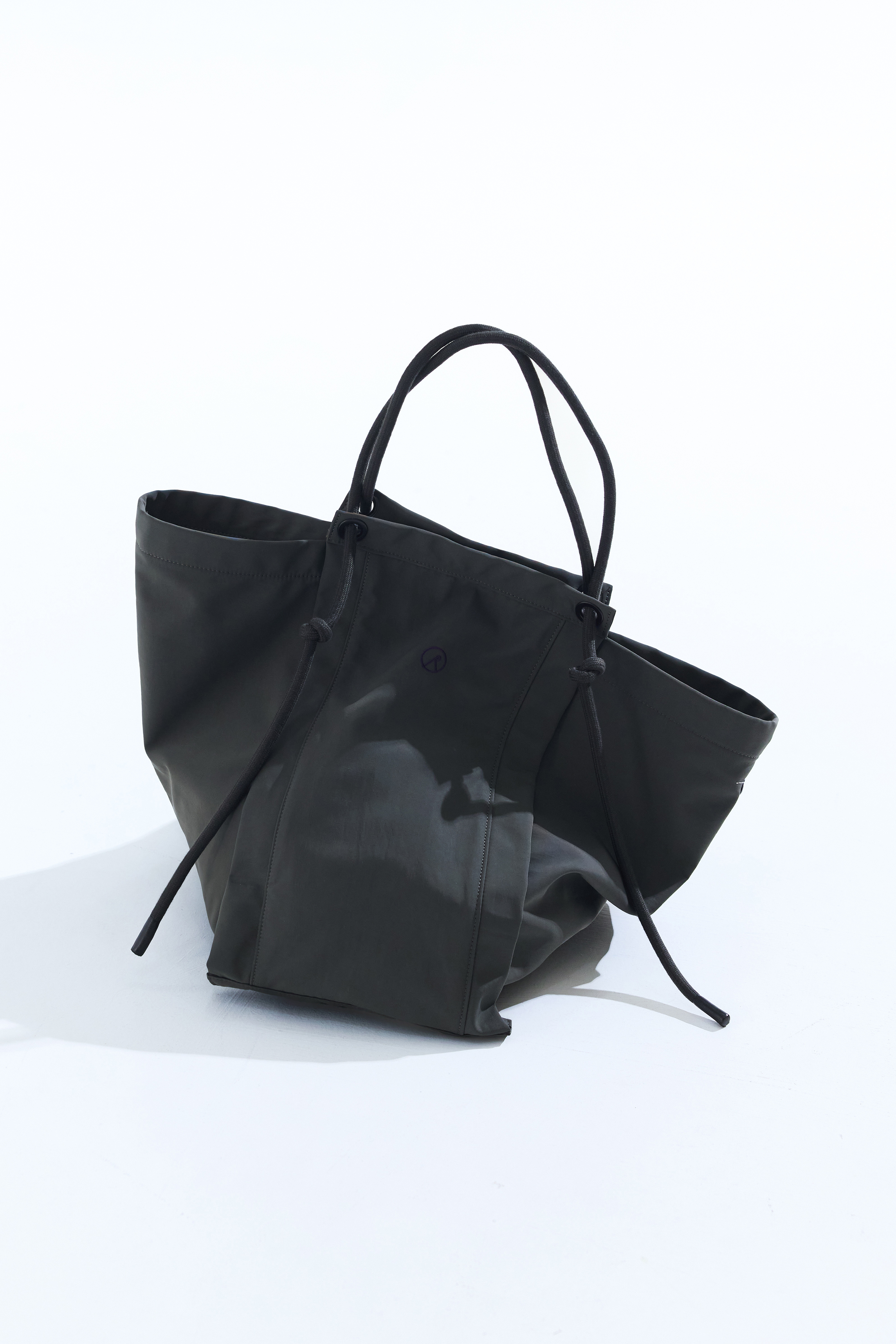 Shapeshifter Tote Bag｜Gray