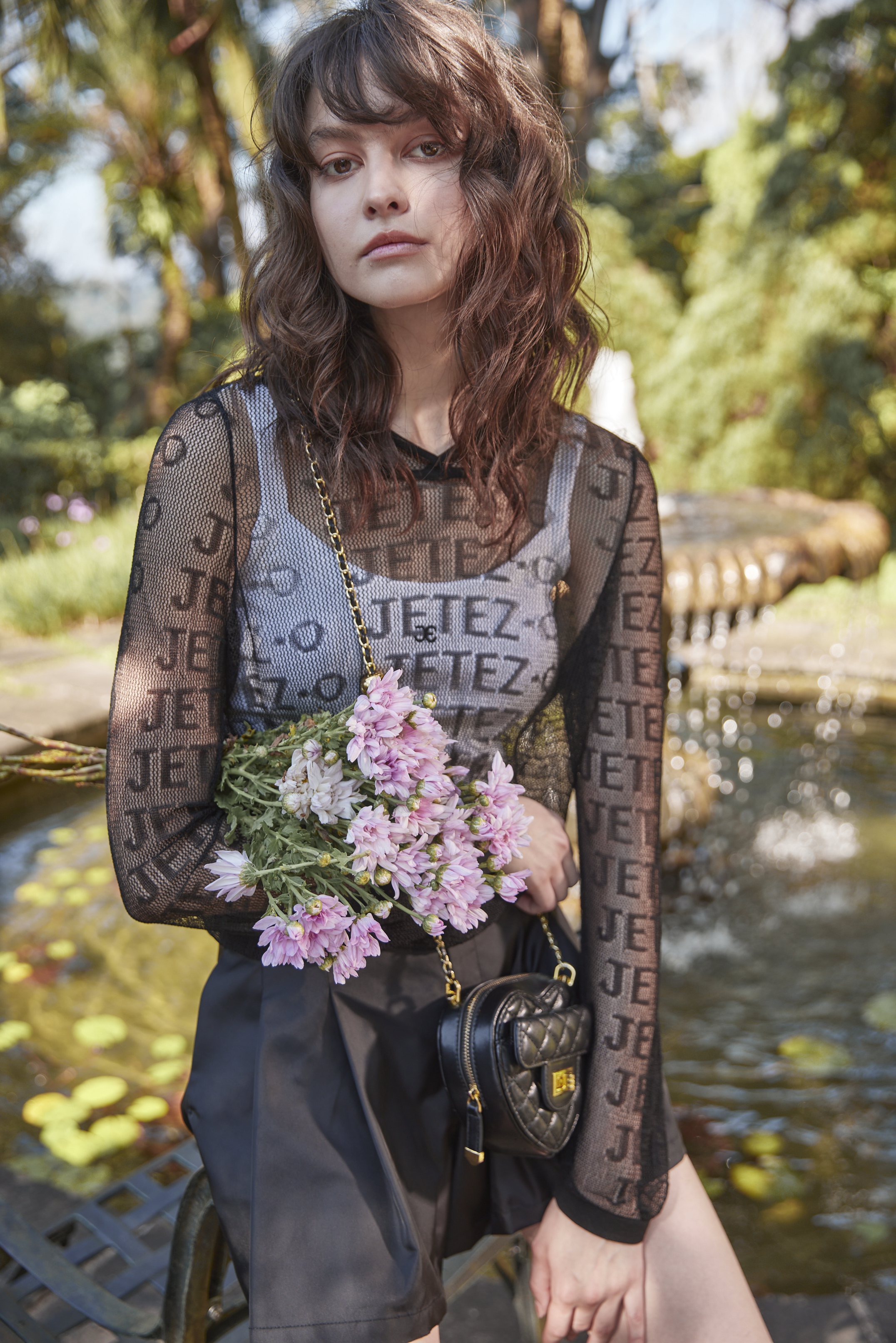 BE10287A1 絲薄logo上衣 (附內搭)