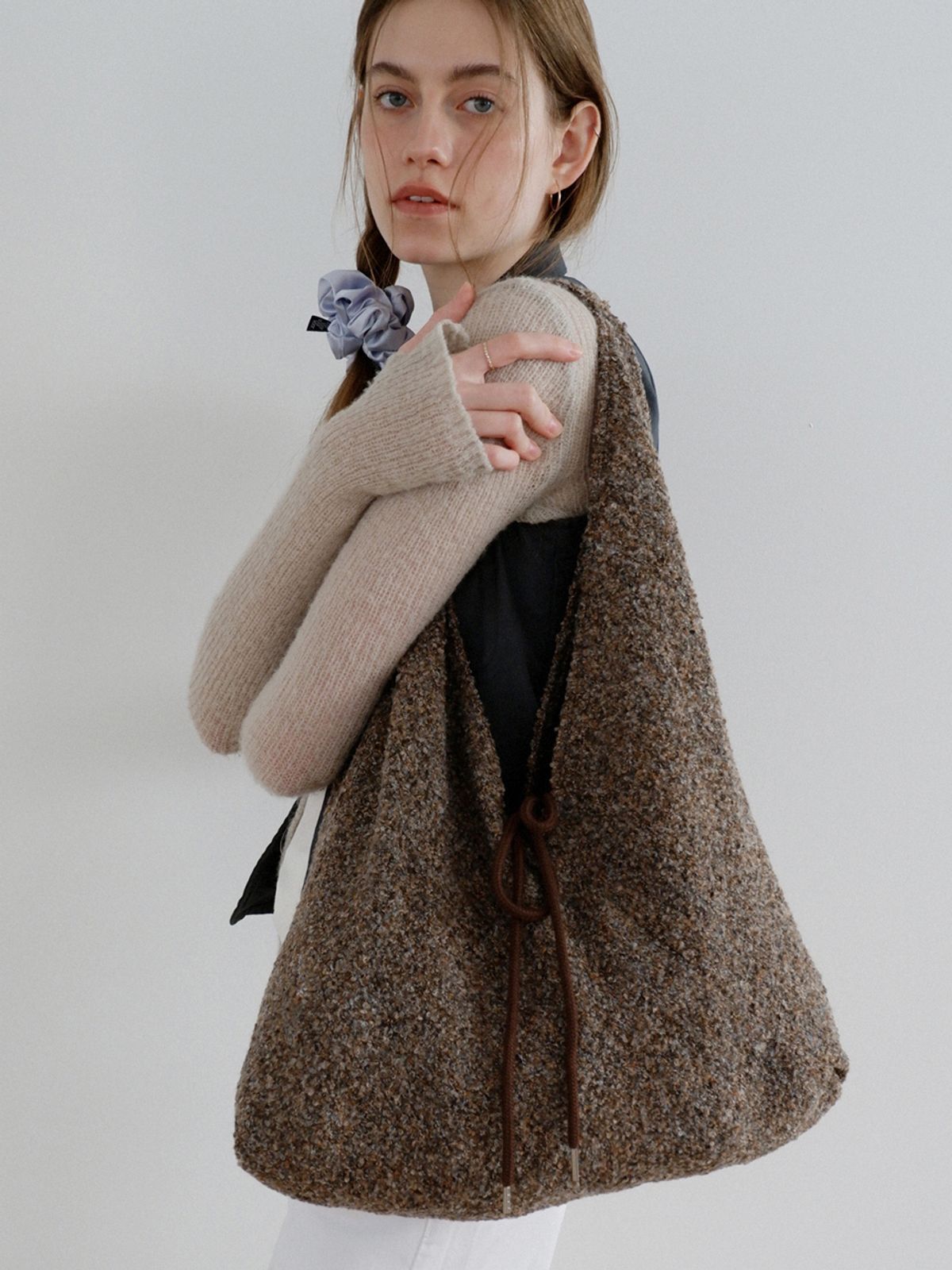 Voor Jeanne Knit Shoulder Bag