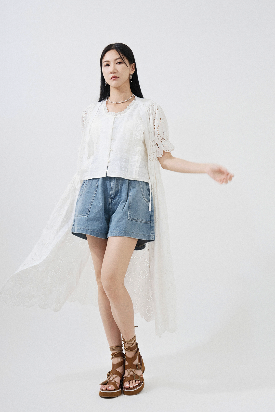 SS25_0179（外套＋上衣＋短褲）