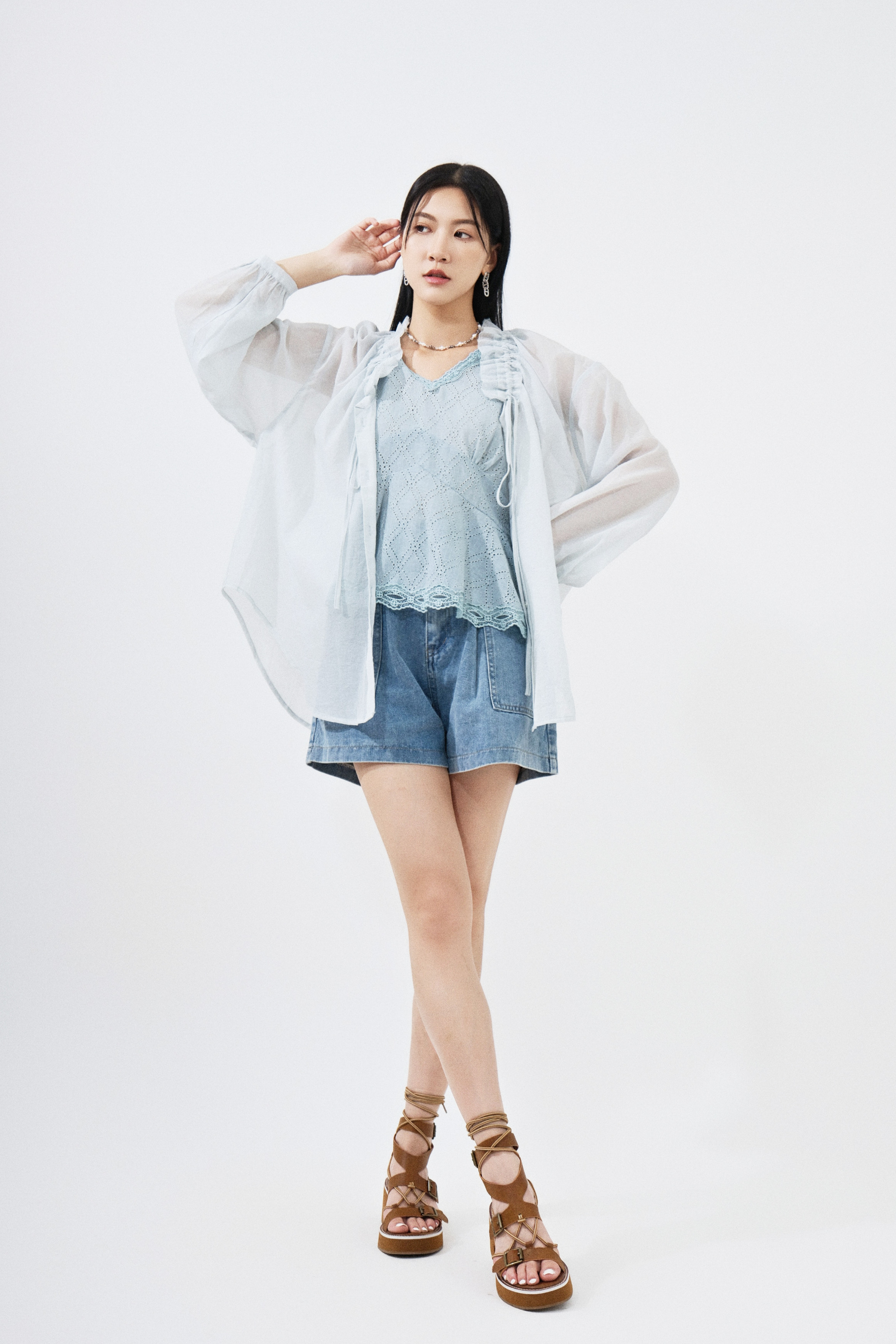 SS25_0180（外套＋上衣＋短褲）