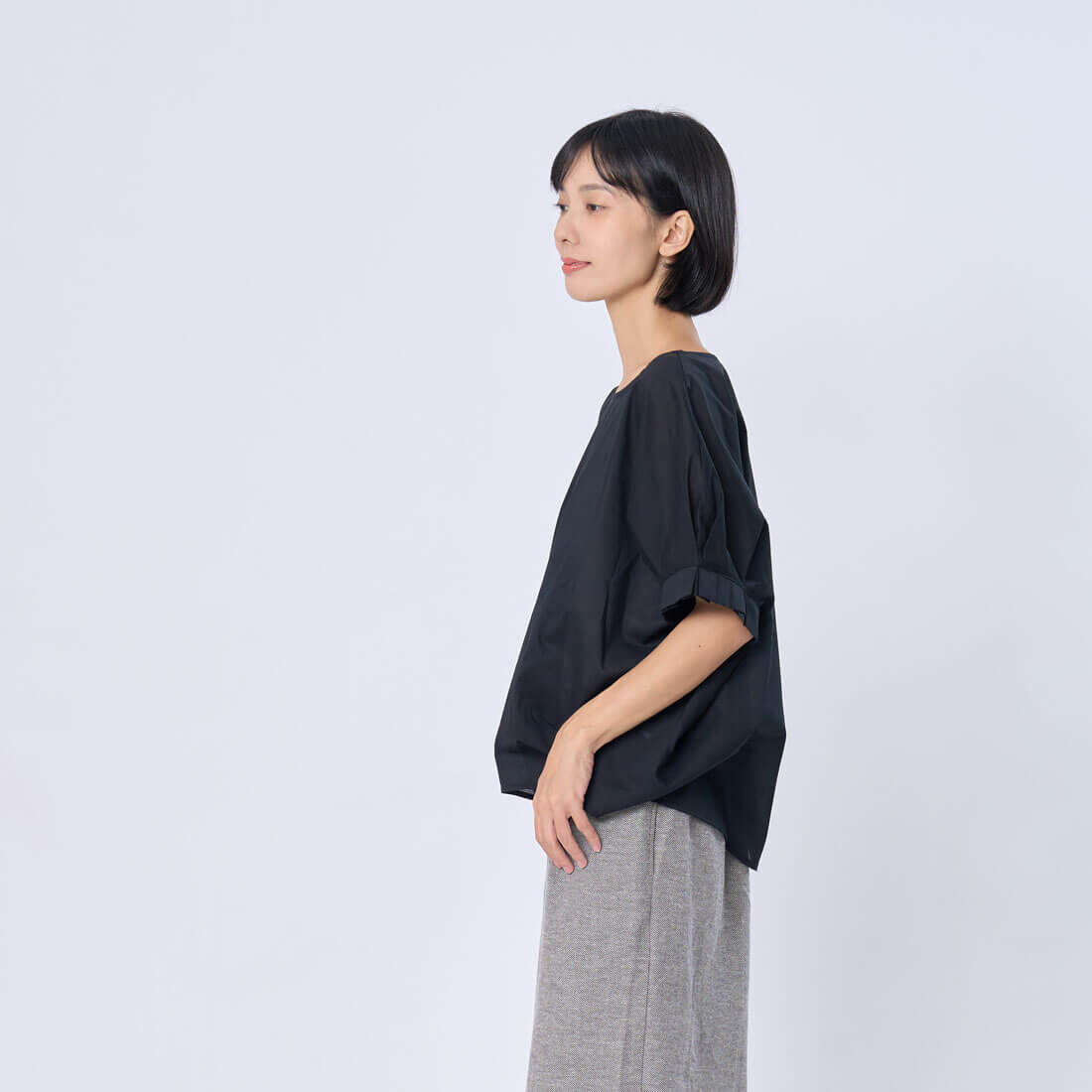 Pamela花摺袖棉質立體打摺上衣/黑