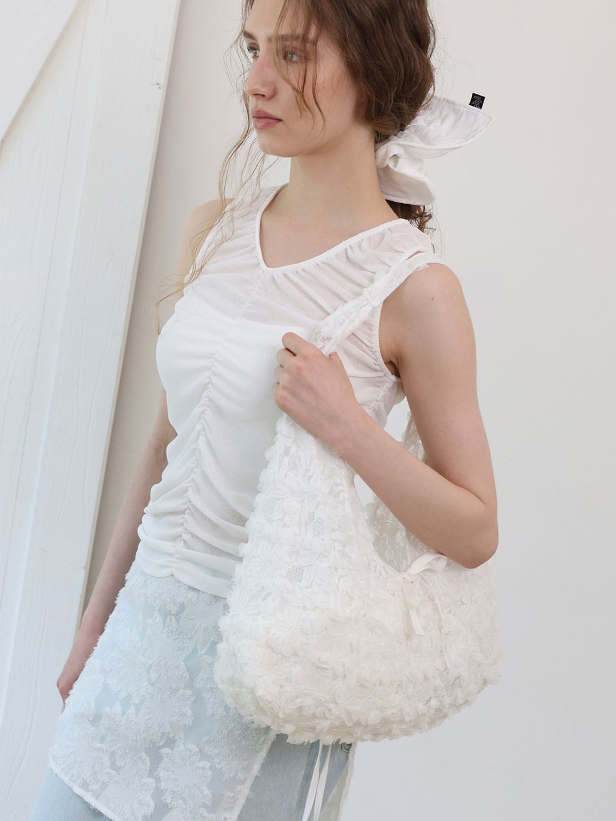 Voor Jeanne Lace Flower Shoulder Bag