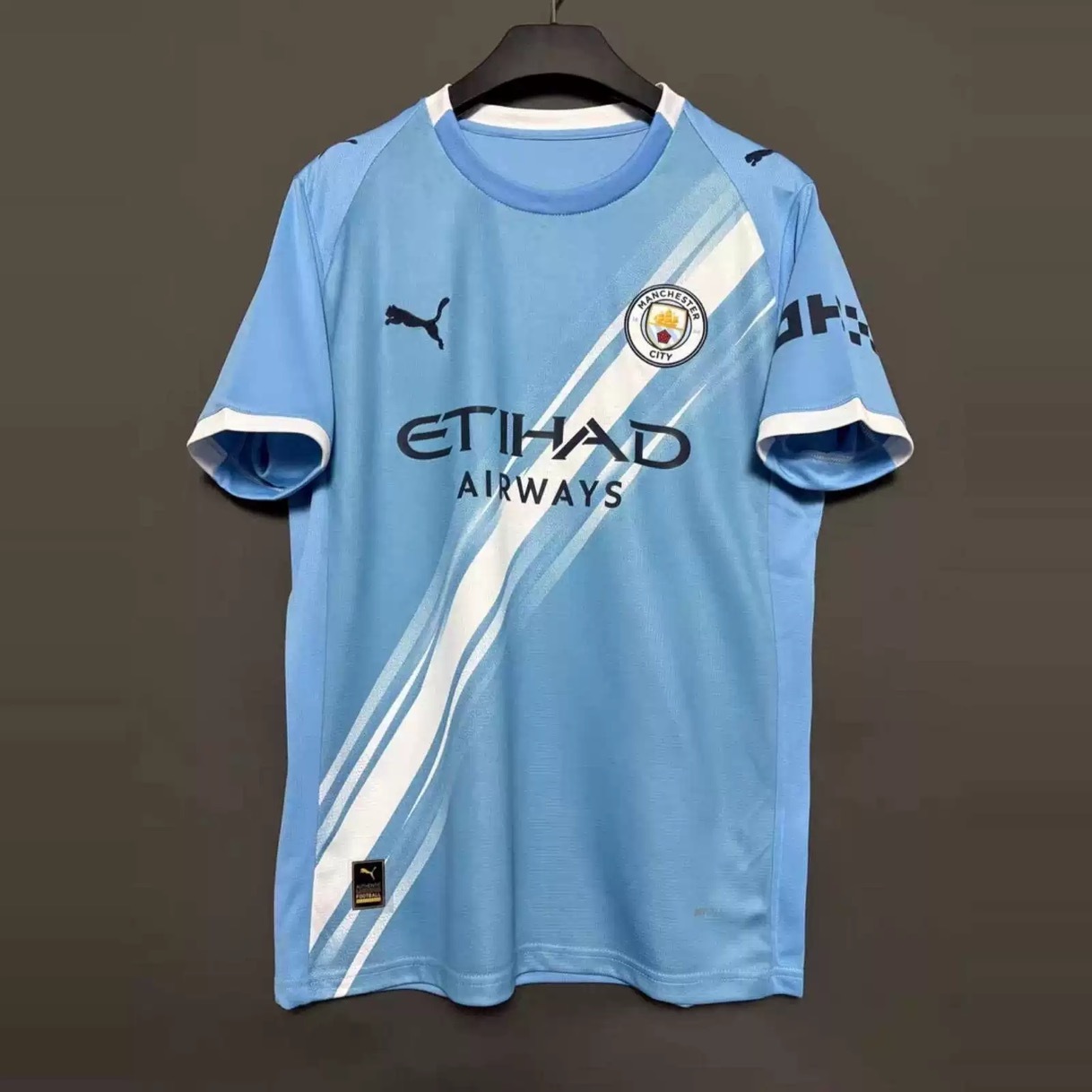 2025 Manchester City Home Shirt with Nameset (雙號碼)