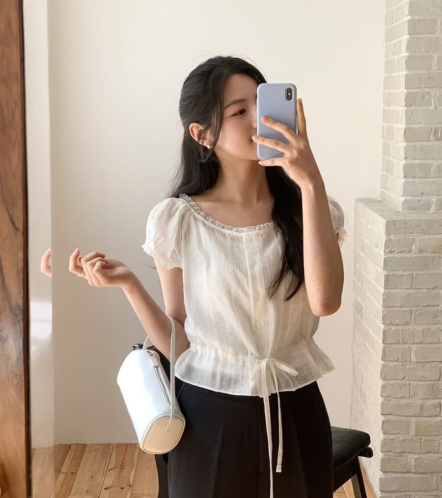 韓國Cherrykoko授權 純真浪漫蕾絲荷葉風抽繩上衣