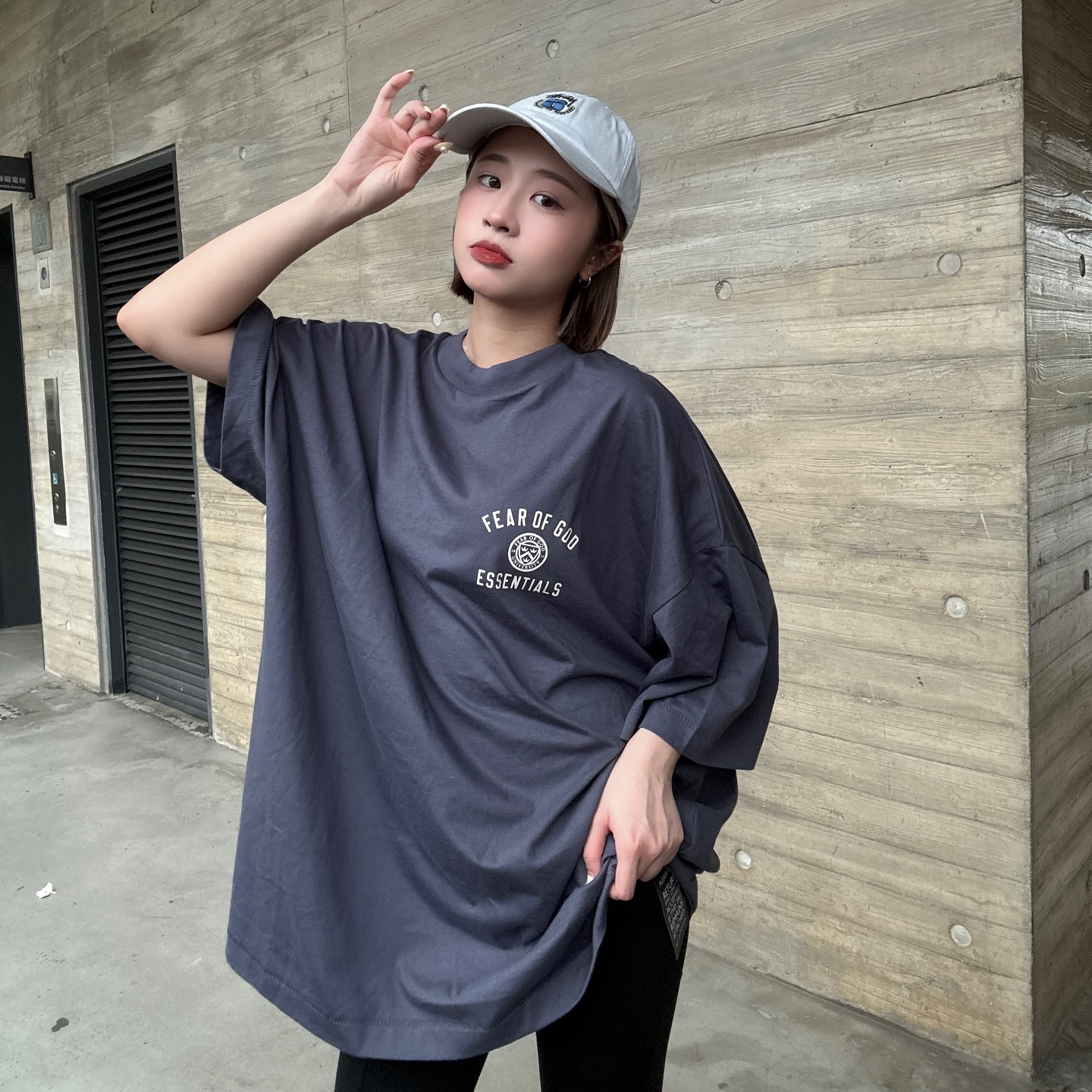 【代購】Fear Of God Essentials Crewneck T-Shirt