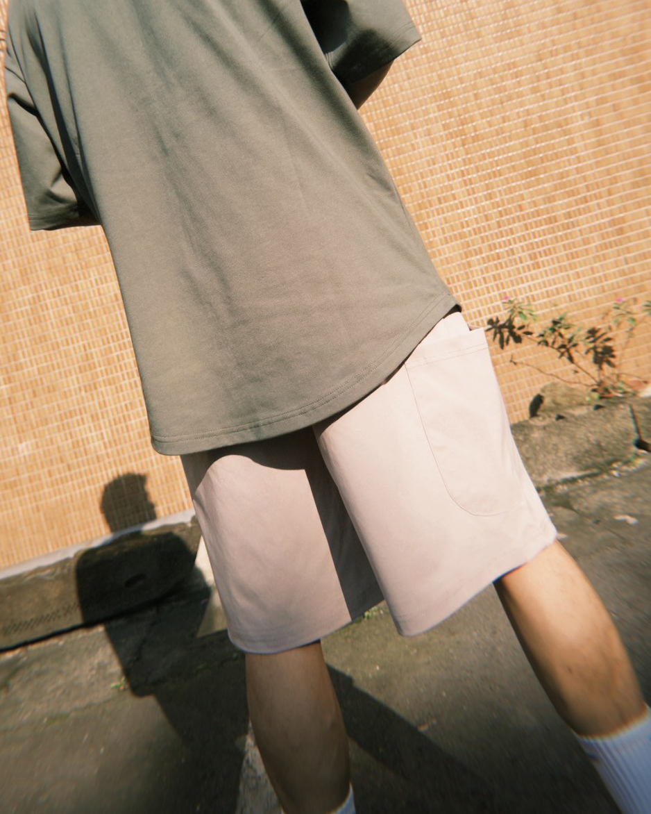 防潑水工裝大口袋短褲 男模特實穿照