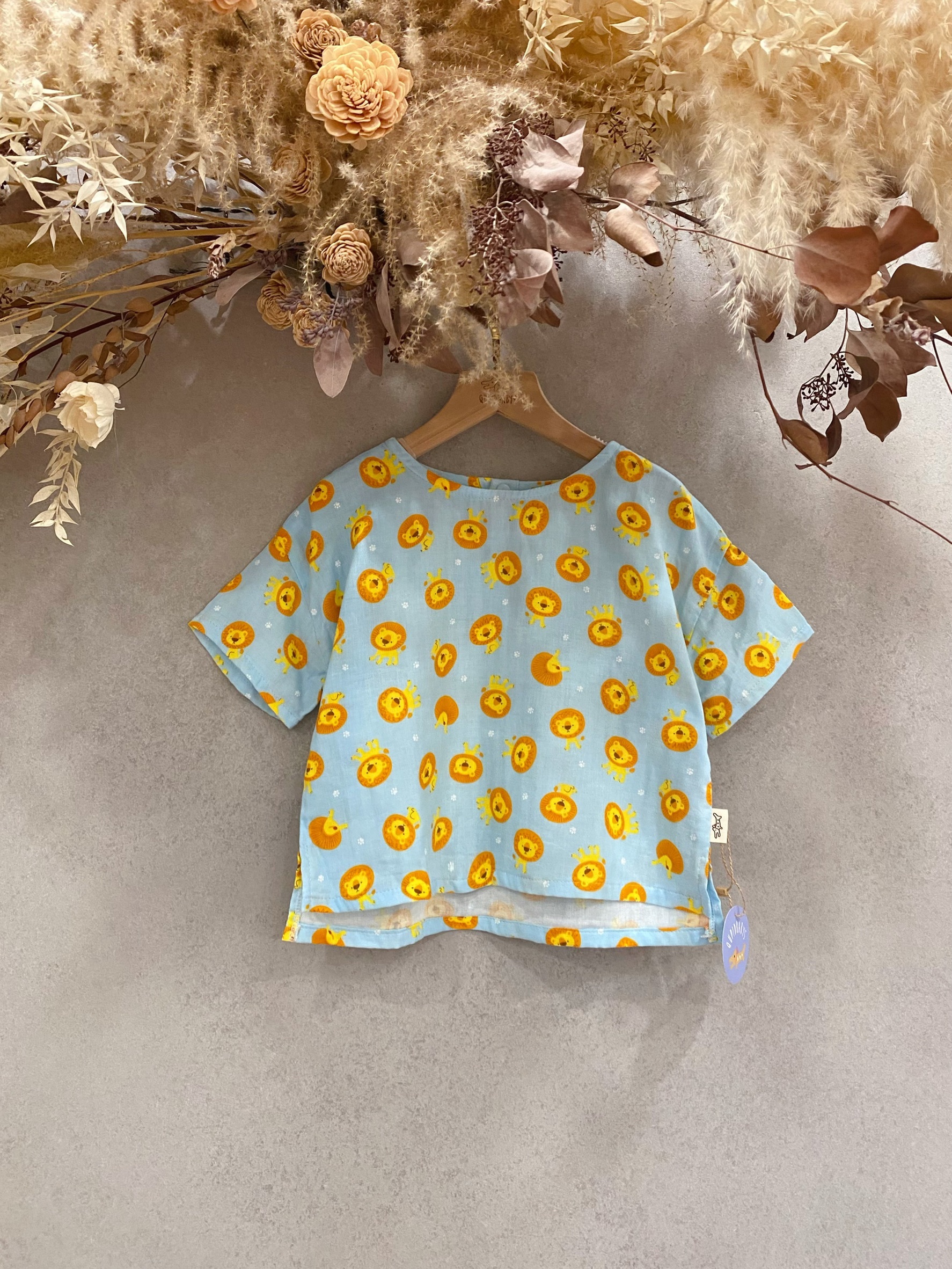 獅子大頭貼  五分袖上衣(110)