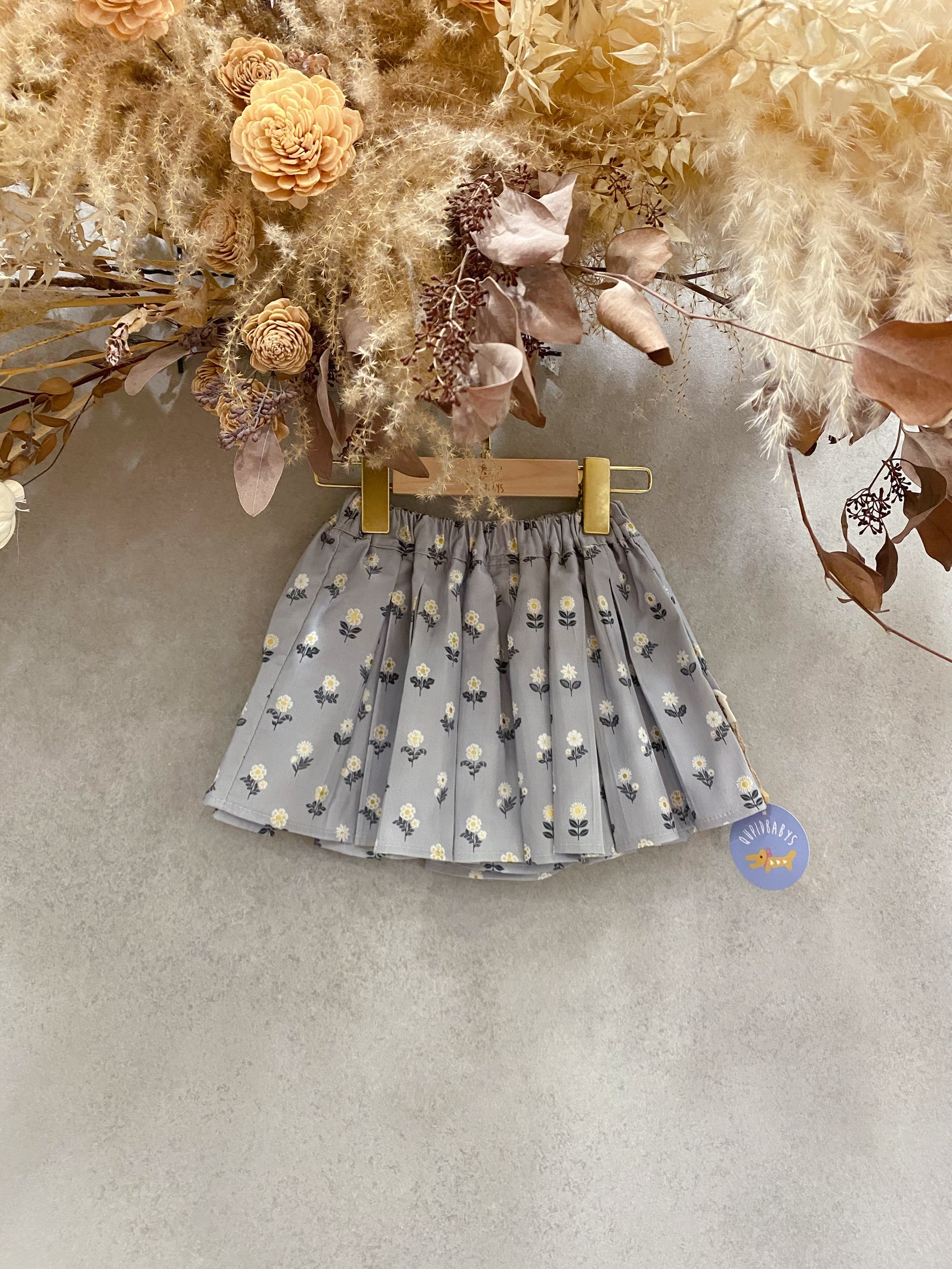 灰底燙金小白花 百摺褲裙(80)