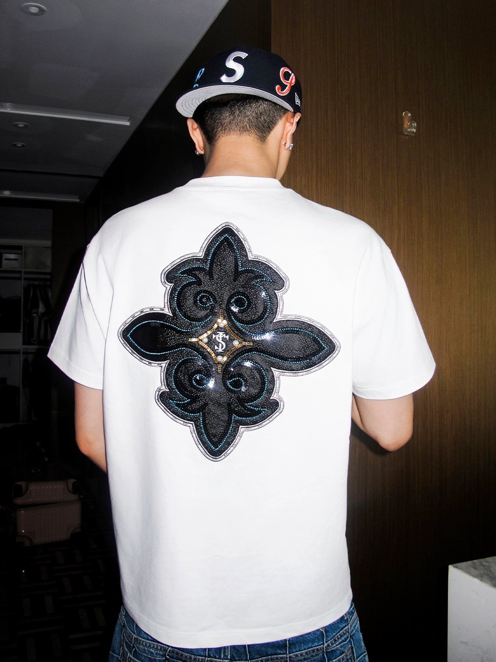 STK SmallTownKid  ASEN同款 珍珠亮片 十字花貼布 短袖 T