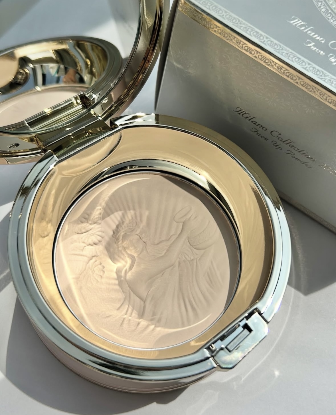 Tanishuv saytida porno rasmlar