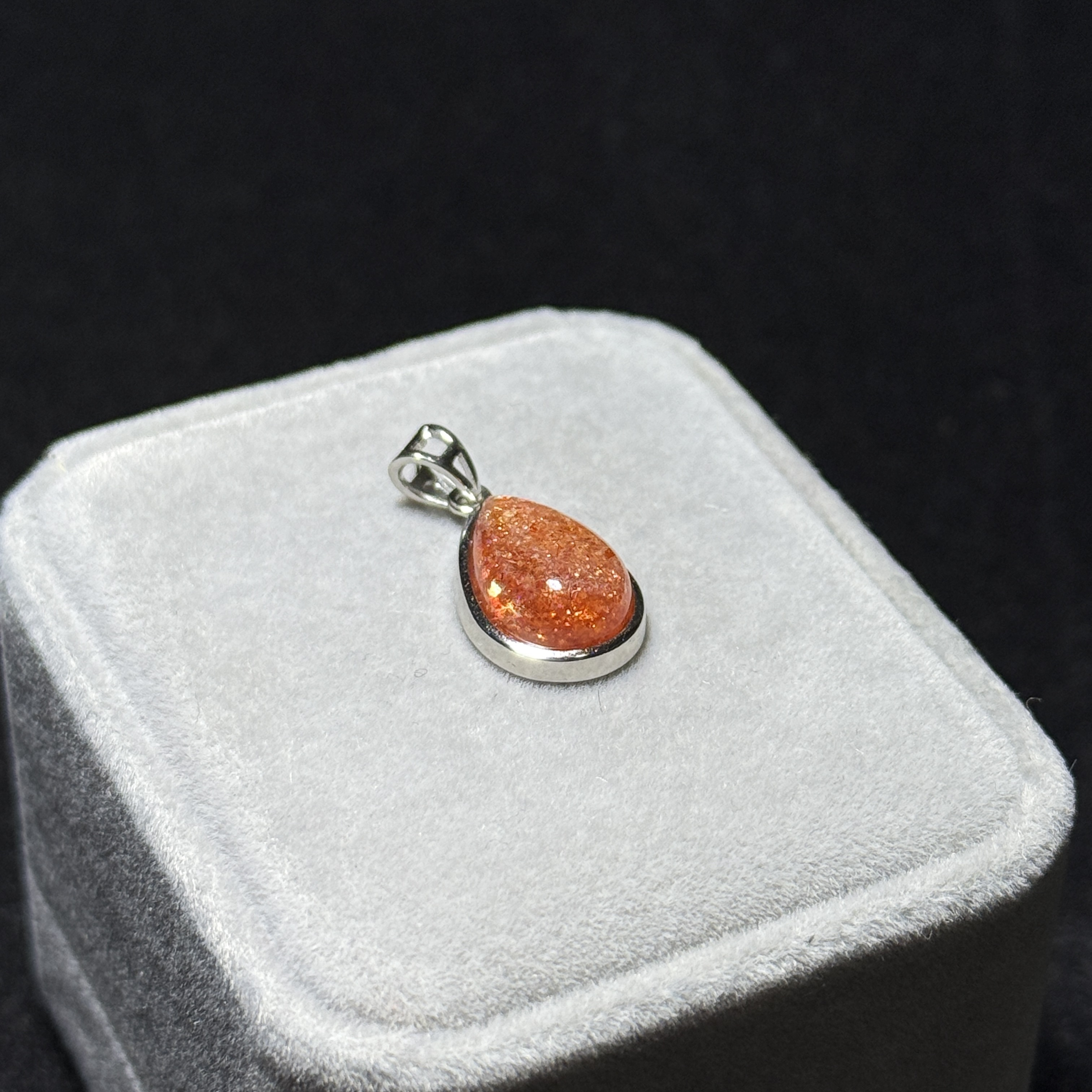 高級數金太陽石吊墜 SS1584