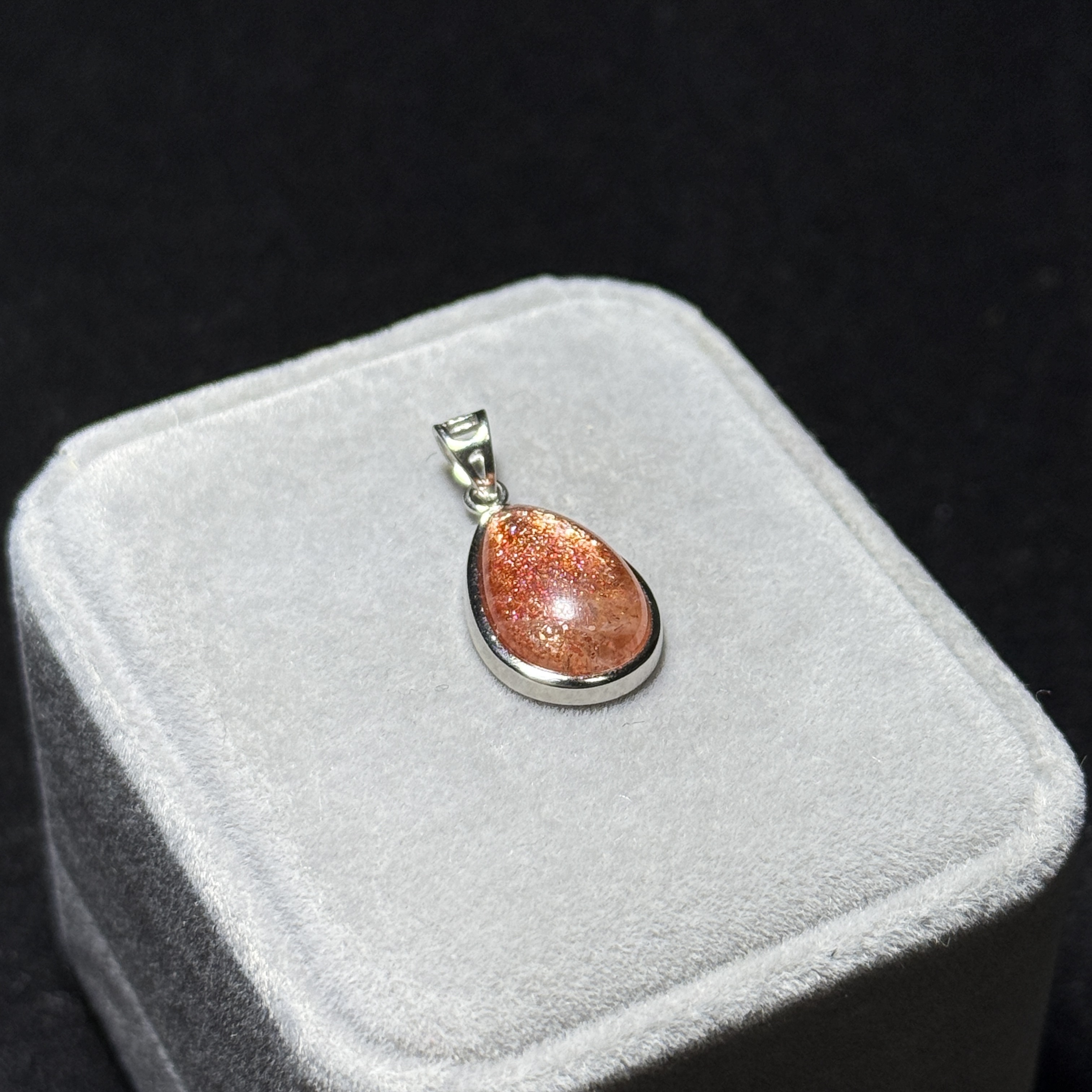 高級數金太陽石吊墜 SS1588