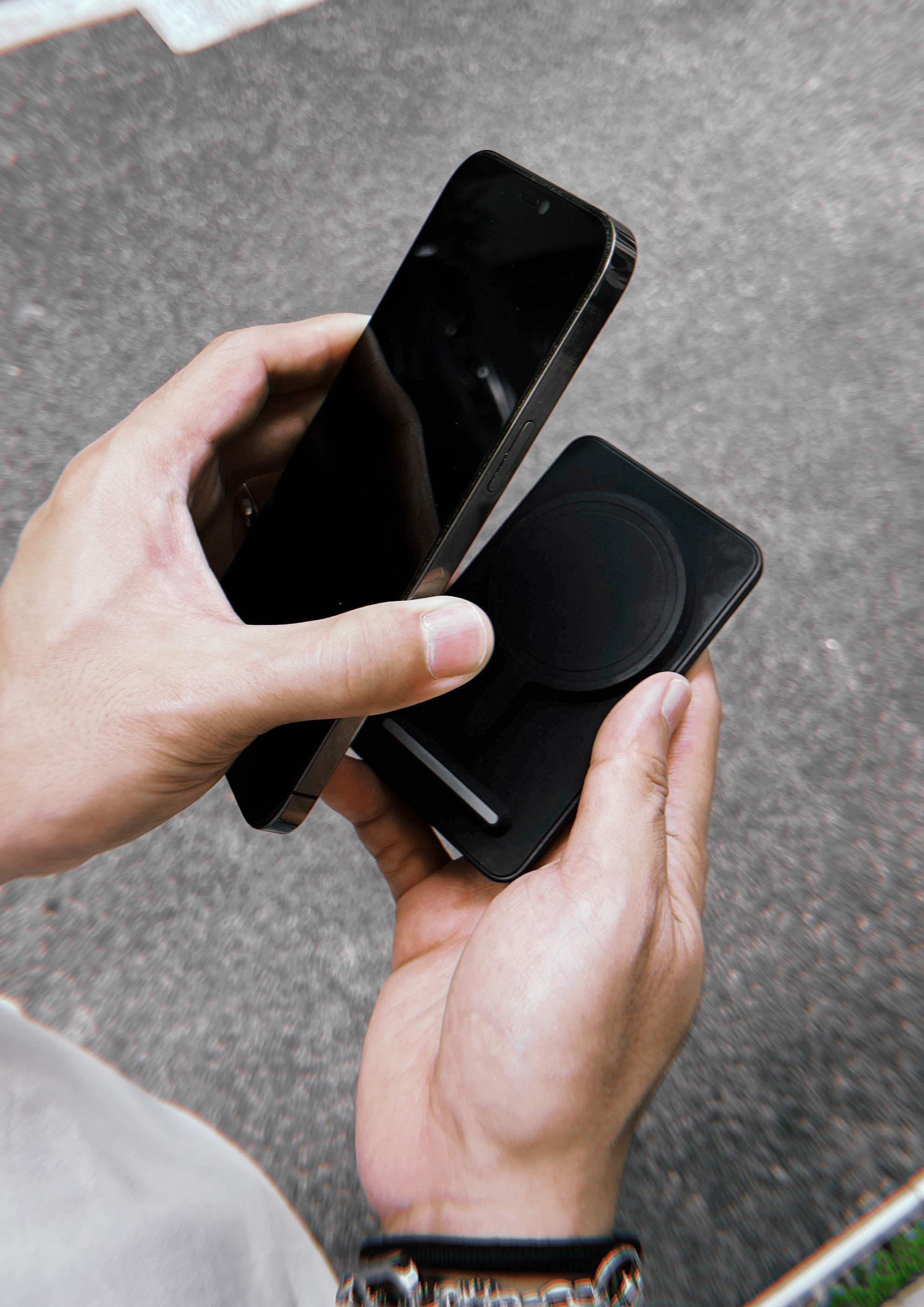 SKINARMA Kira Kobai 5000/1000mAh 20W 支架款磁吸行動電源