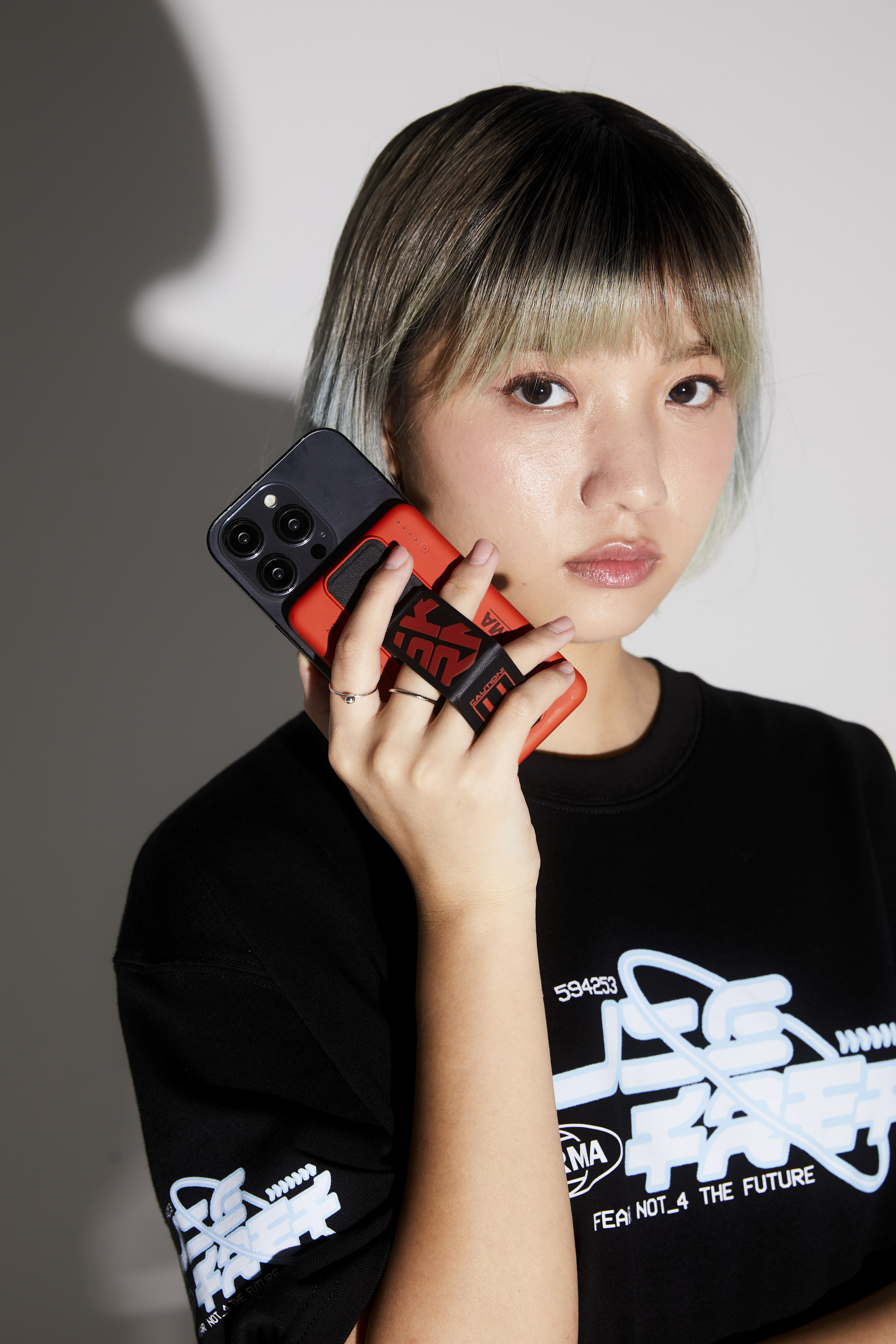 SKINARMA Spunk 5000mAh 20W 支架款磁吸行動電源