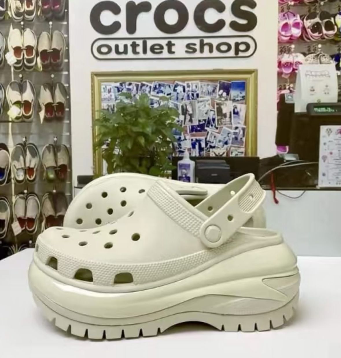 【預購】CROCS Classic Mega Crush G051309 男女同款洞洞鞋