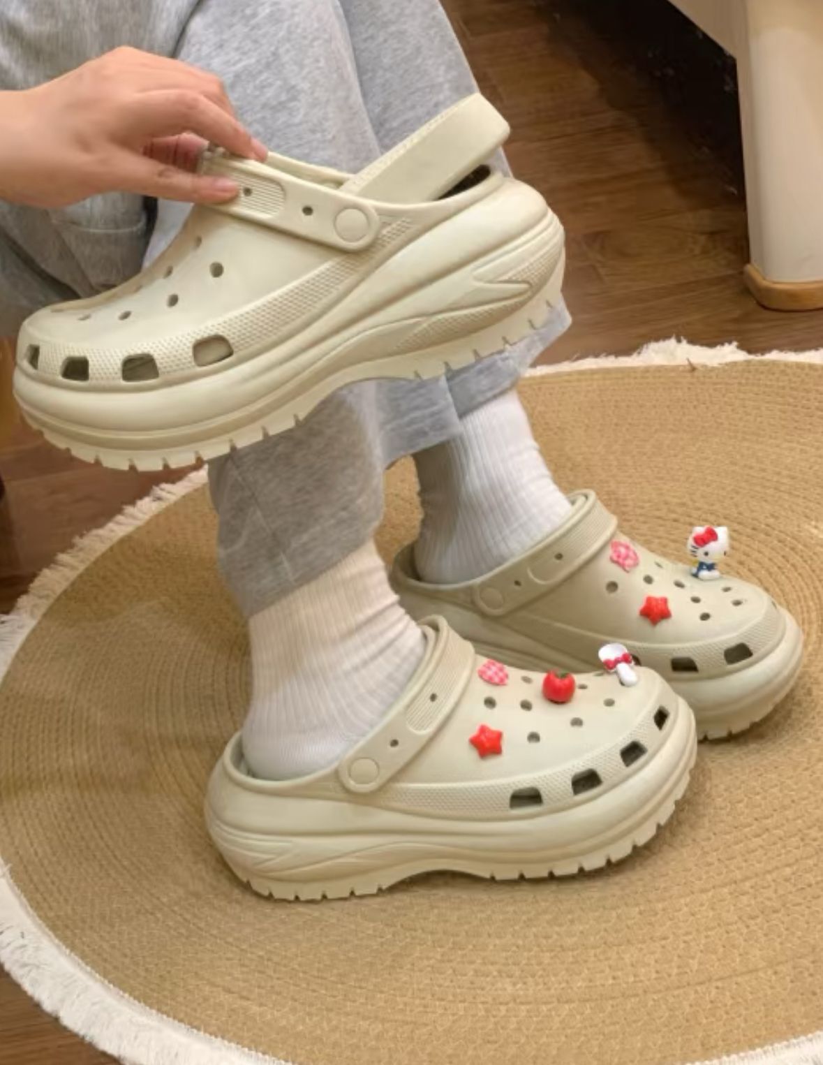 【預購】CROCS Classic Mega Crush G051309 男女同款洞洞鞋