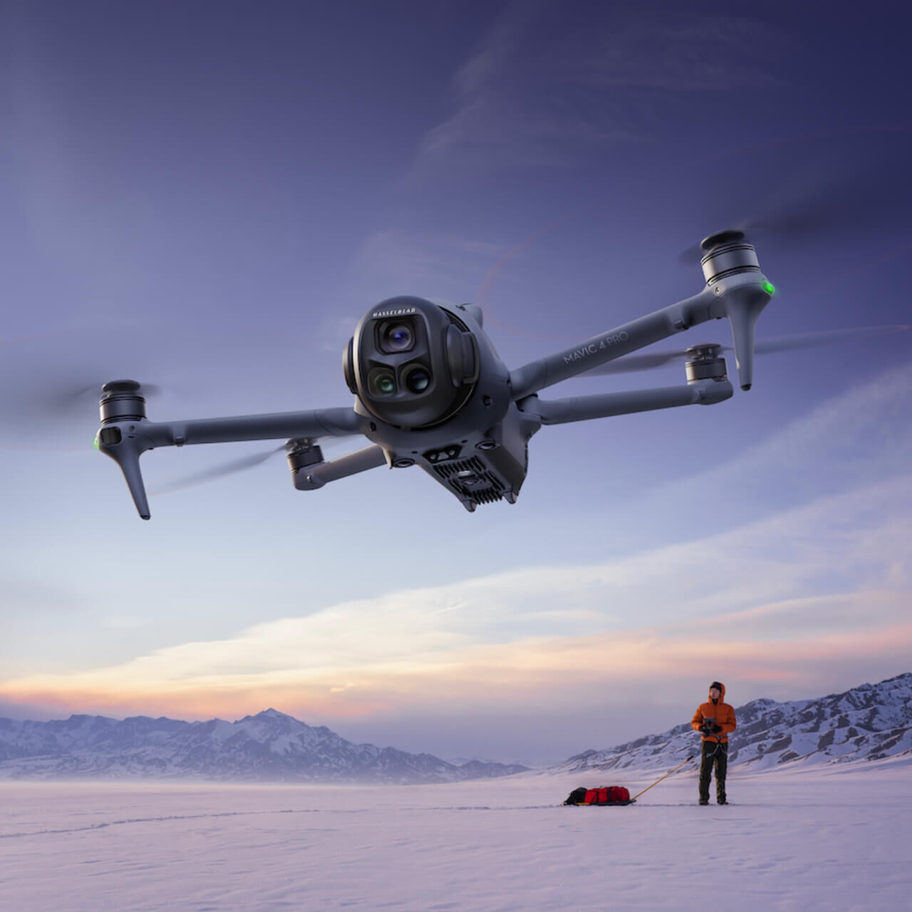 DJI Mavic 4 Pro 三鏡頭旗艦影像航拍機