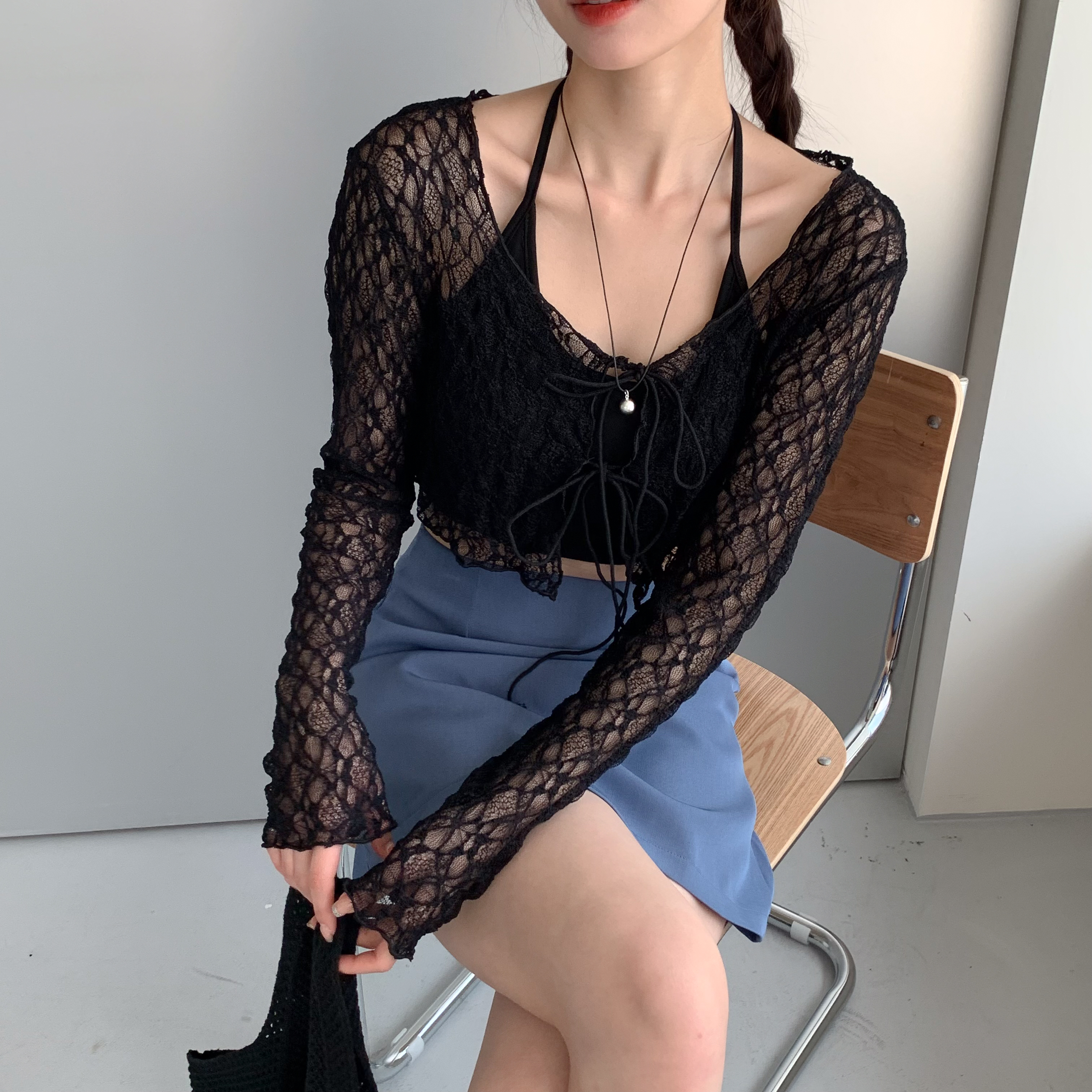 ISA_偷透小心動 綁住你心蕾絲木耳邊罩衫_54064