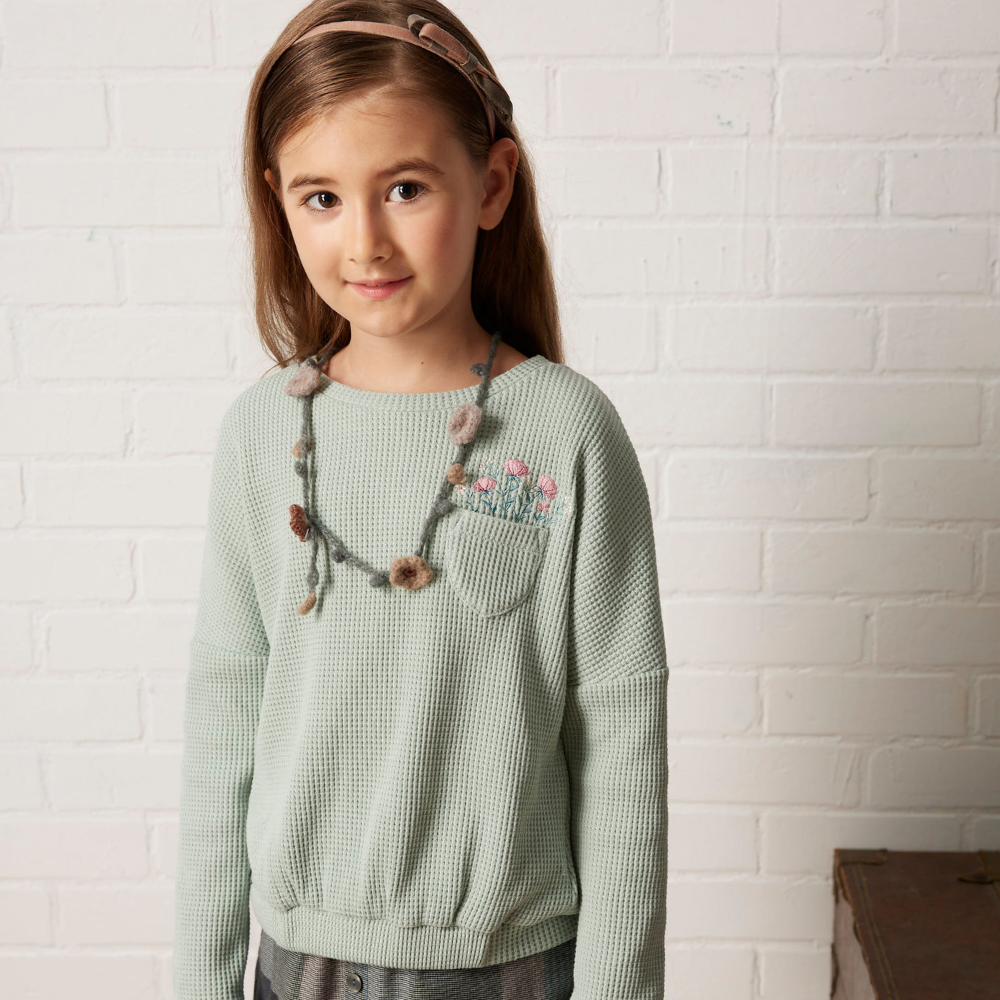 PIPPY純棉質小花刺繡落肩圓領長袖上衣 綠