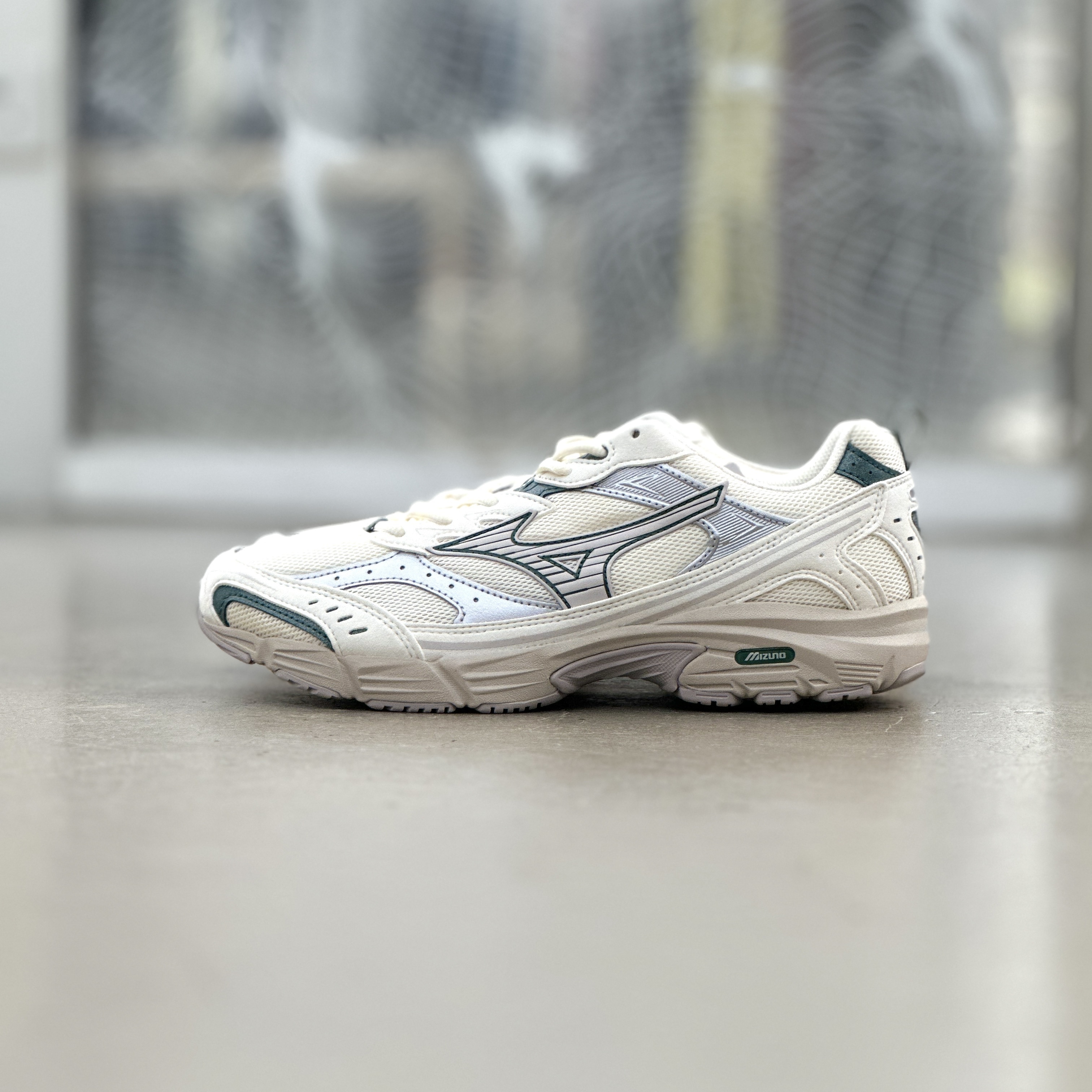 Mizuno MXR OG White Green l D1GA246705