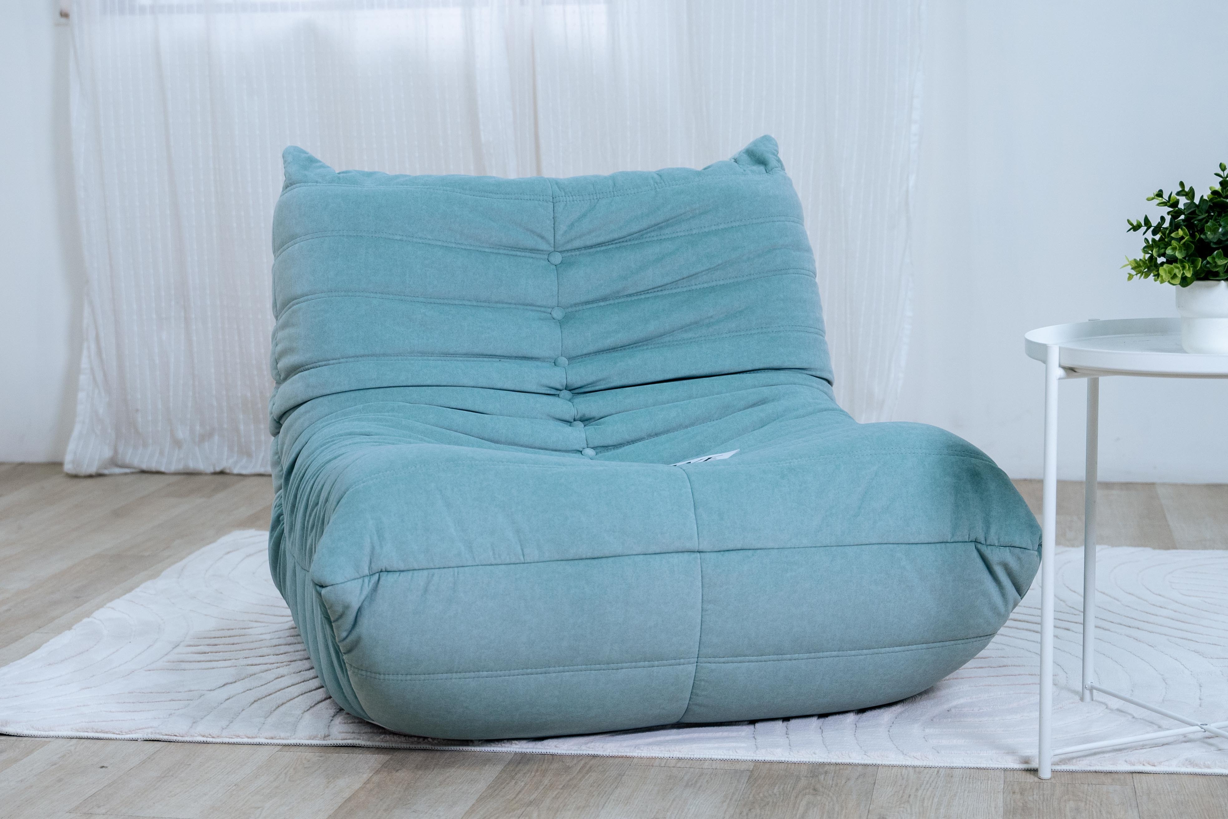 毛毛蟲椅 (無功能)