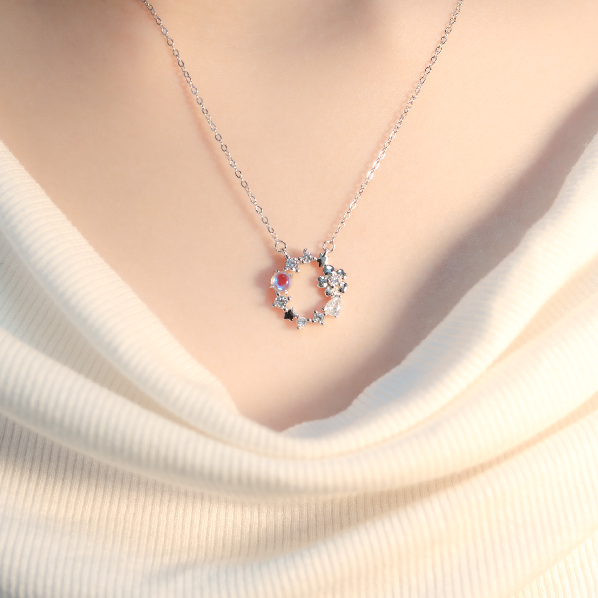 | 925純銀・厚鍍白金・ 琉璃 | 花漾星動項鍊| NE1380 |