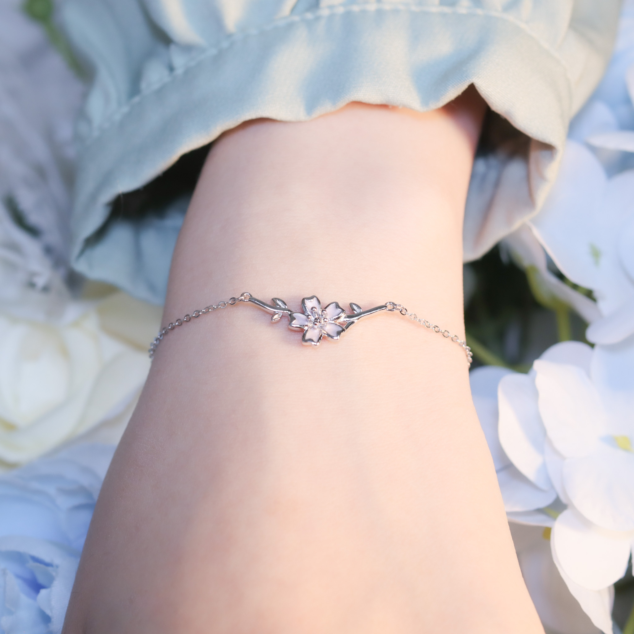 | 925純銀・厚鍍白金 | 小漫櫻手鏈 | BR1329 |