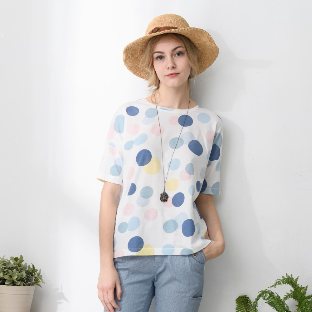 PIPPY 彩色圓點落肩袖純棉上衣 白